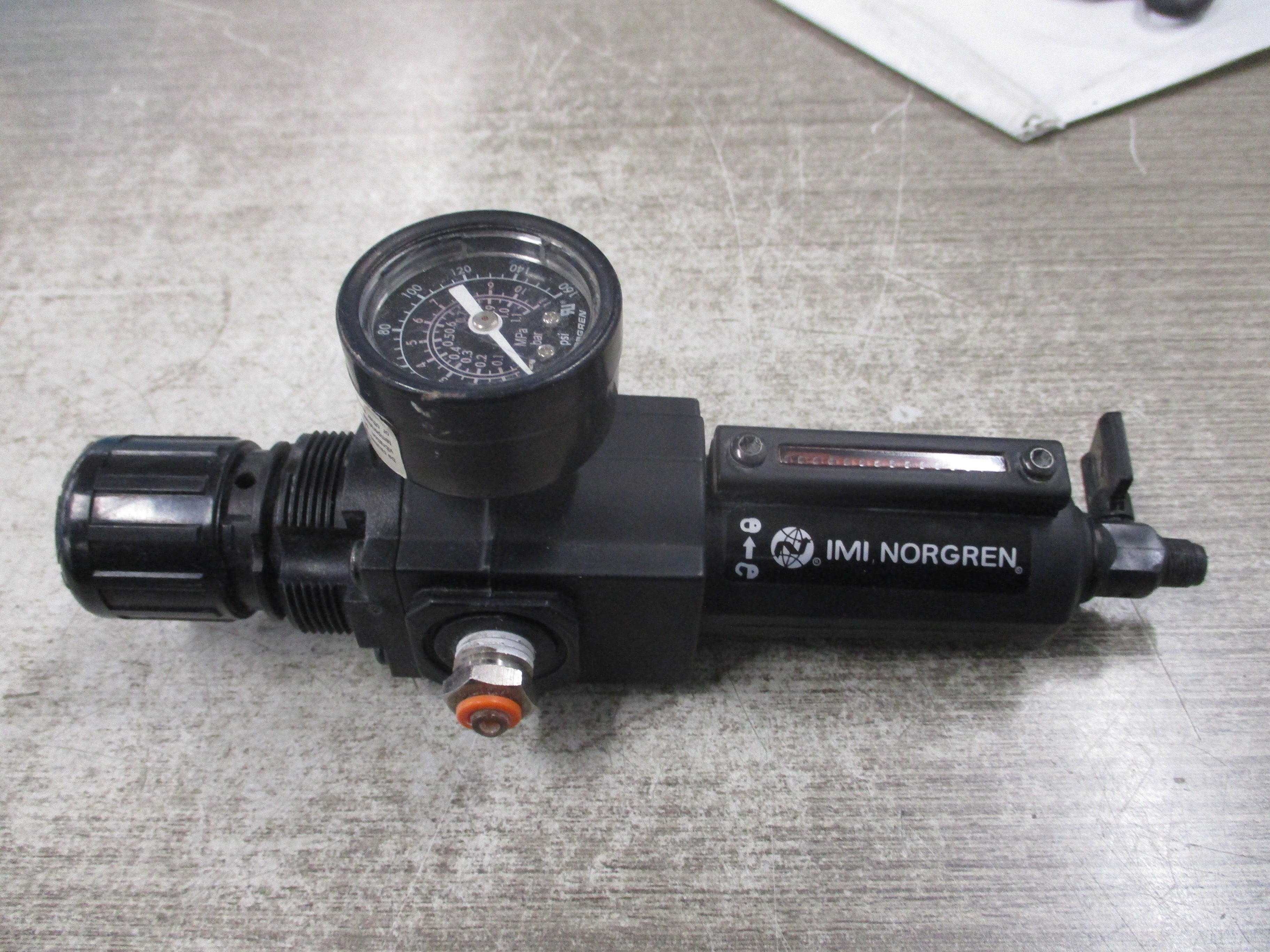 IMI Norgren Excelon Filter Regulator B72G-2AK-QD3-RMN Range: 5-150 PSIG Used