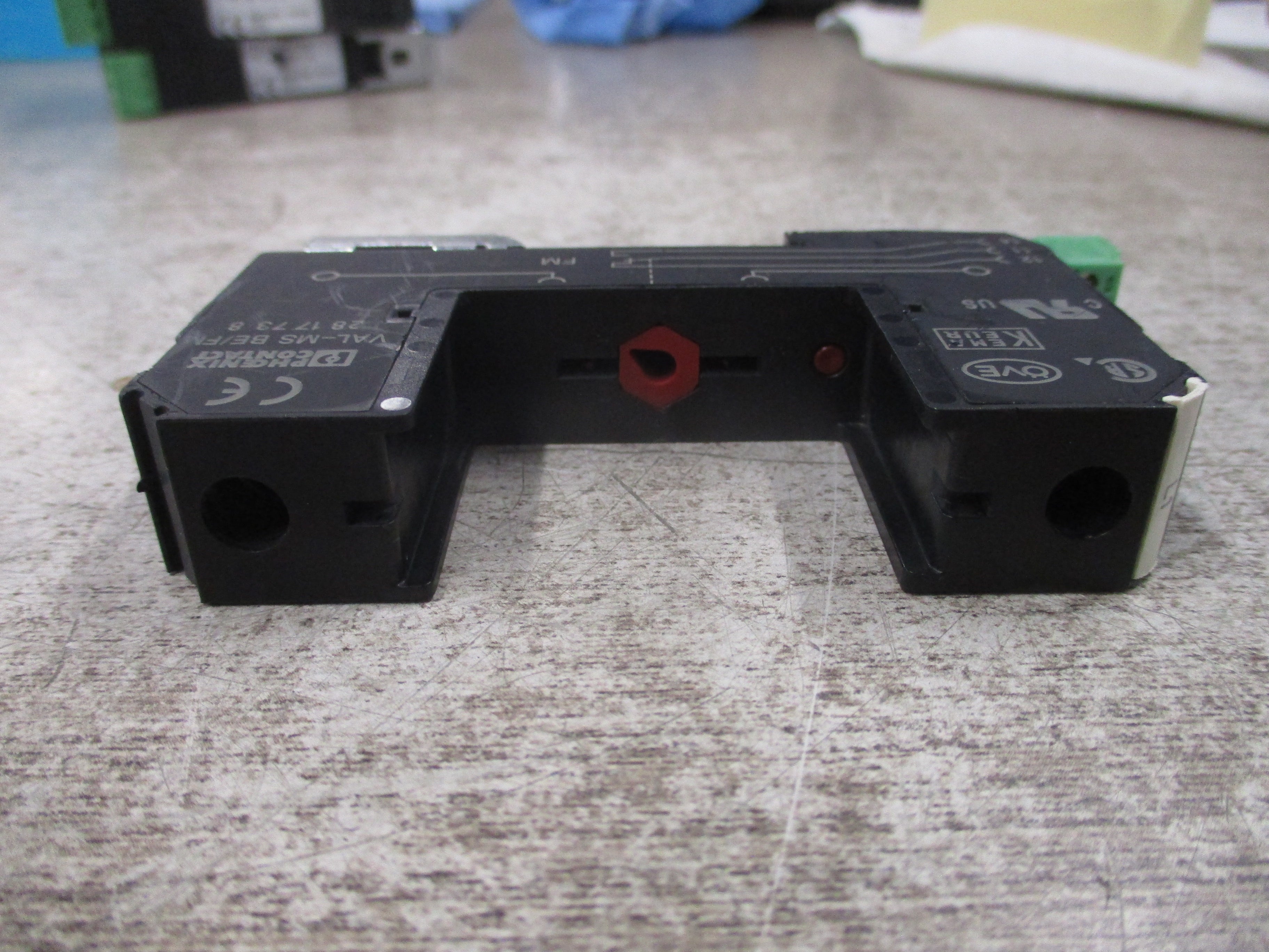 Phoenix Contact VAL MS BE/FM Arrester Base 2817738 Used