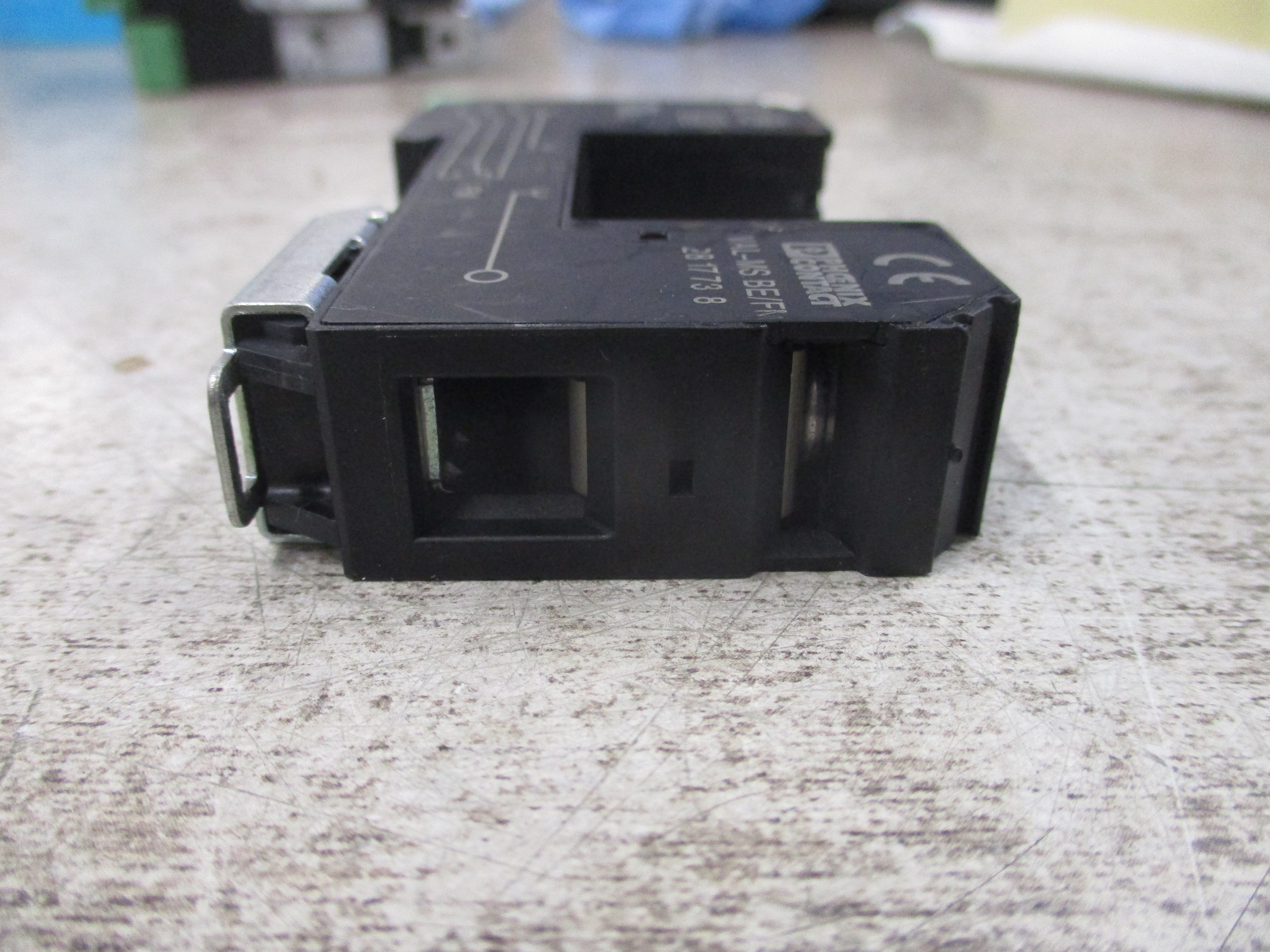 Phoenix Contact VAL MS BE/FM Arrester Base 2817738 Used