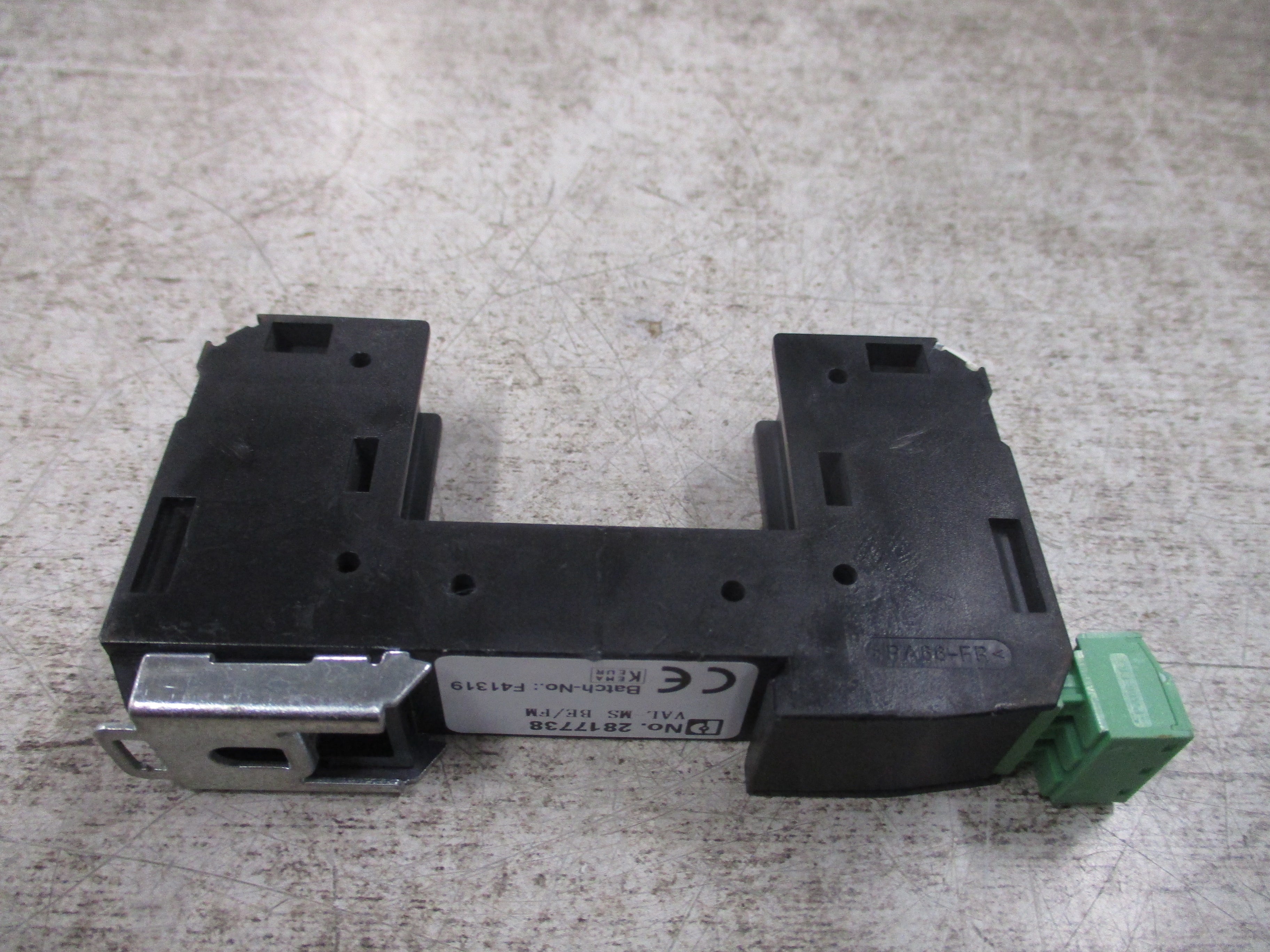 Phoenix Contact VAL MS BE/FM Arrester Base 2817738 Used