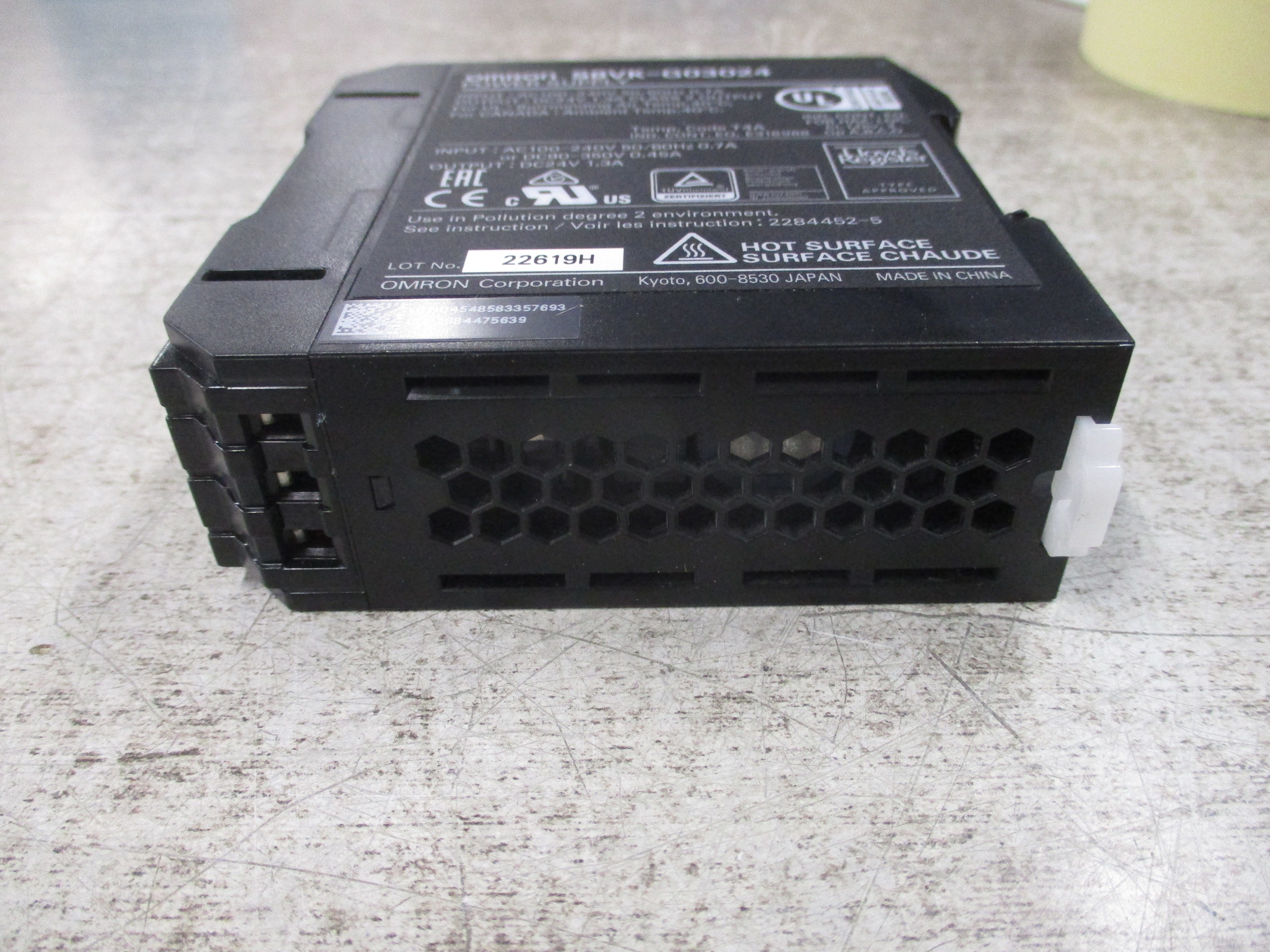 Omron Power Supply S8VK-G03024 Input: AC 100-240V 50/60Hz 0.7A Output: DC 24V 1.3A Used