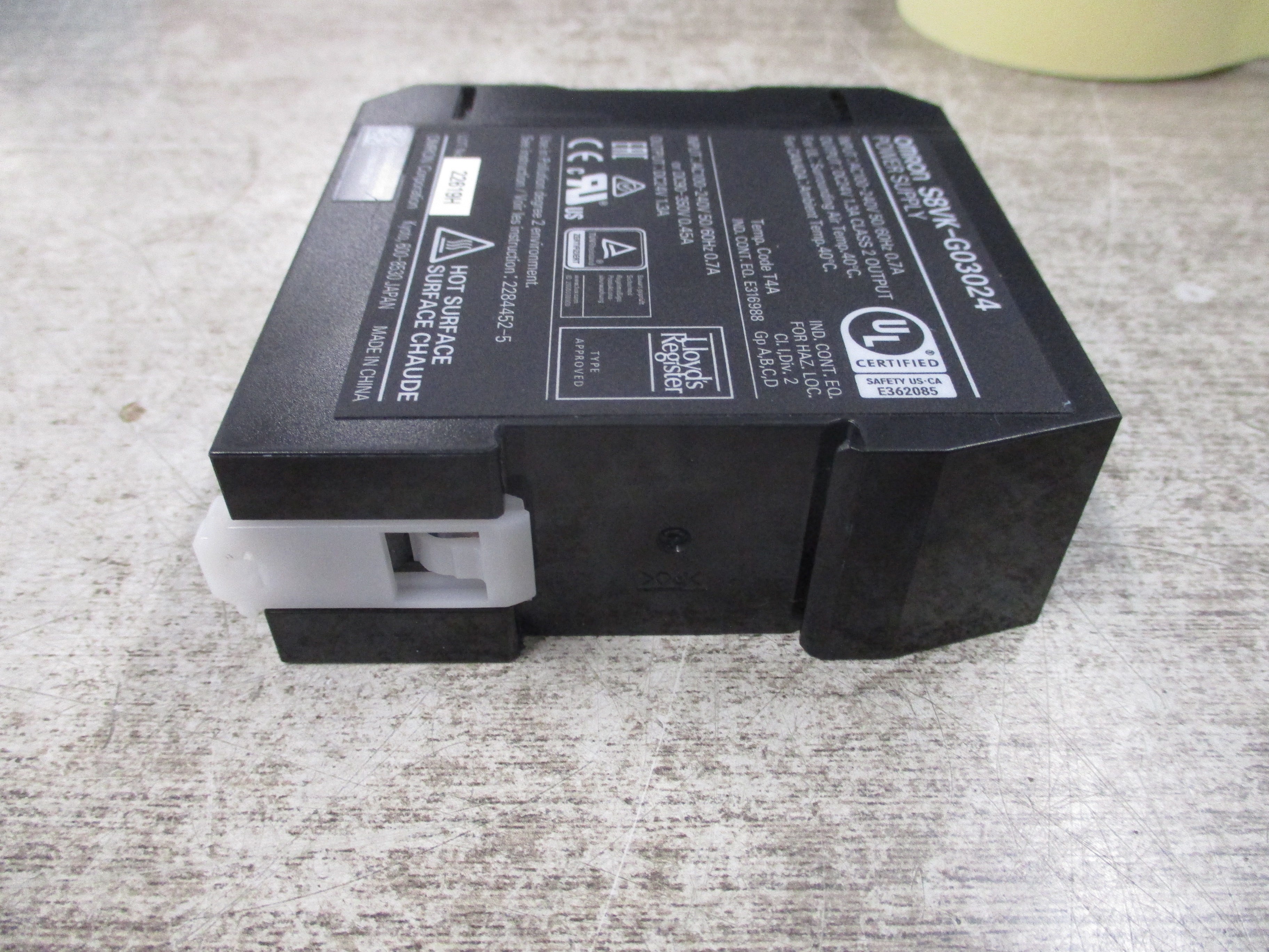 Omron Power Supply S8VK-G03024 Input: AC 100-240V 50/60Hz 0.7A Output: DC 24V 1.3A Used