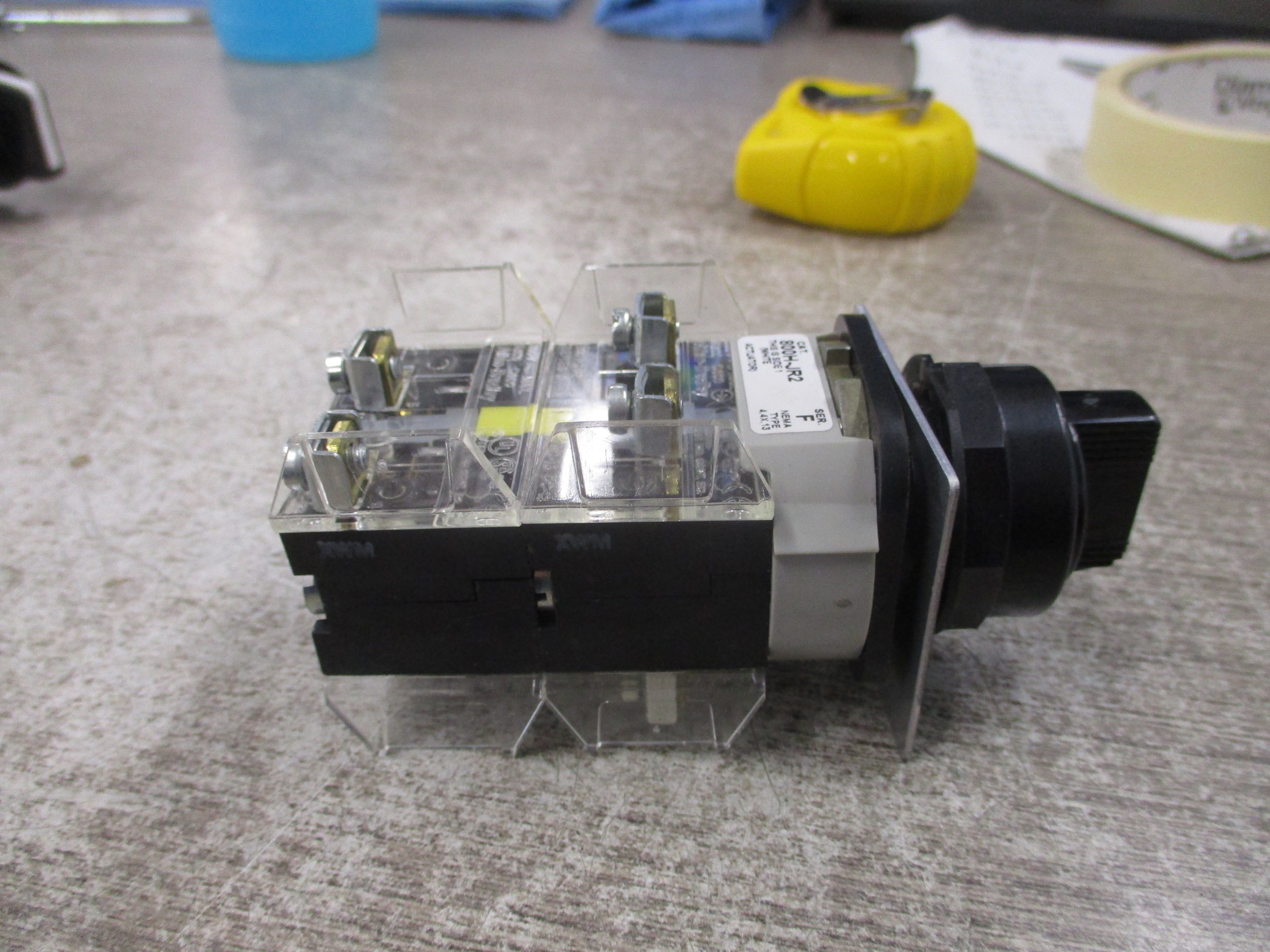 Allen-Bradley Selector Switch 800H-JR2 Ser. F Type 4,4X,13 Normal/Off/Test Used