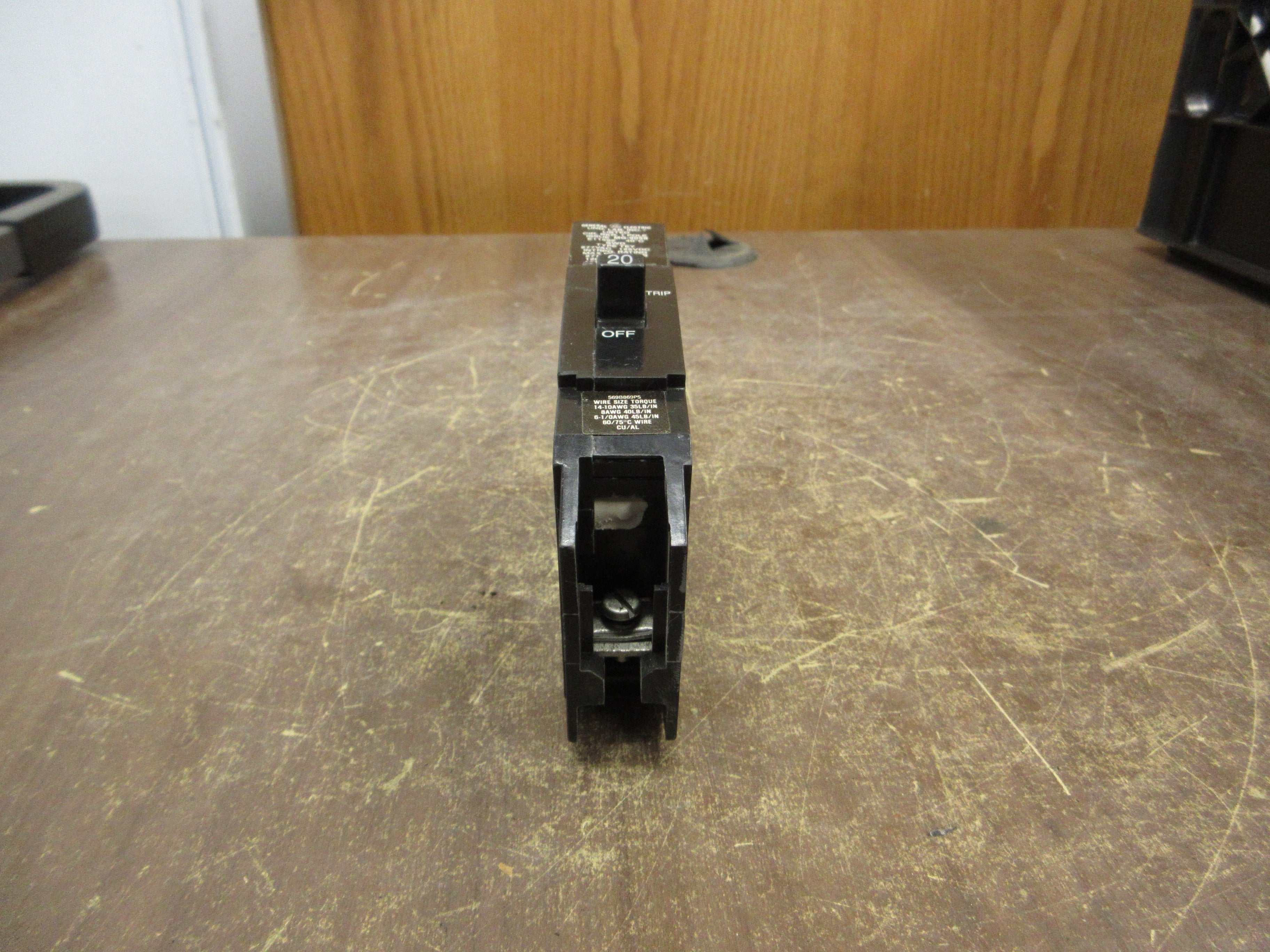 GE Bolt-On Circuit Breaker TEY120 20A 277V 1P *Lot of 4* Used