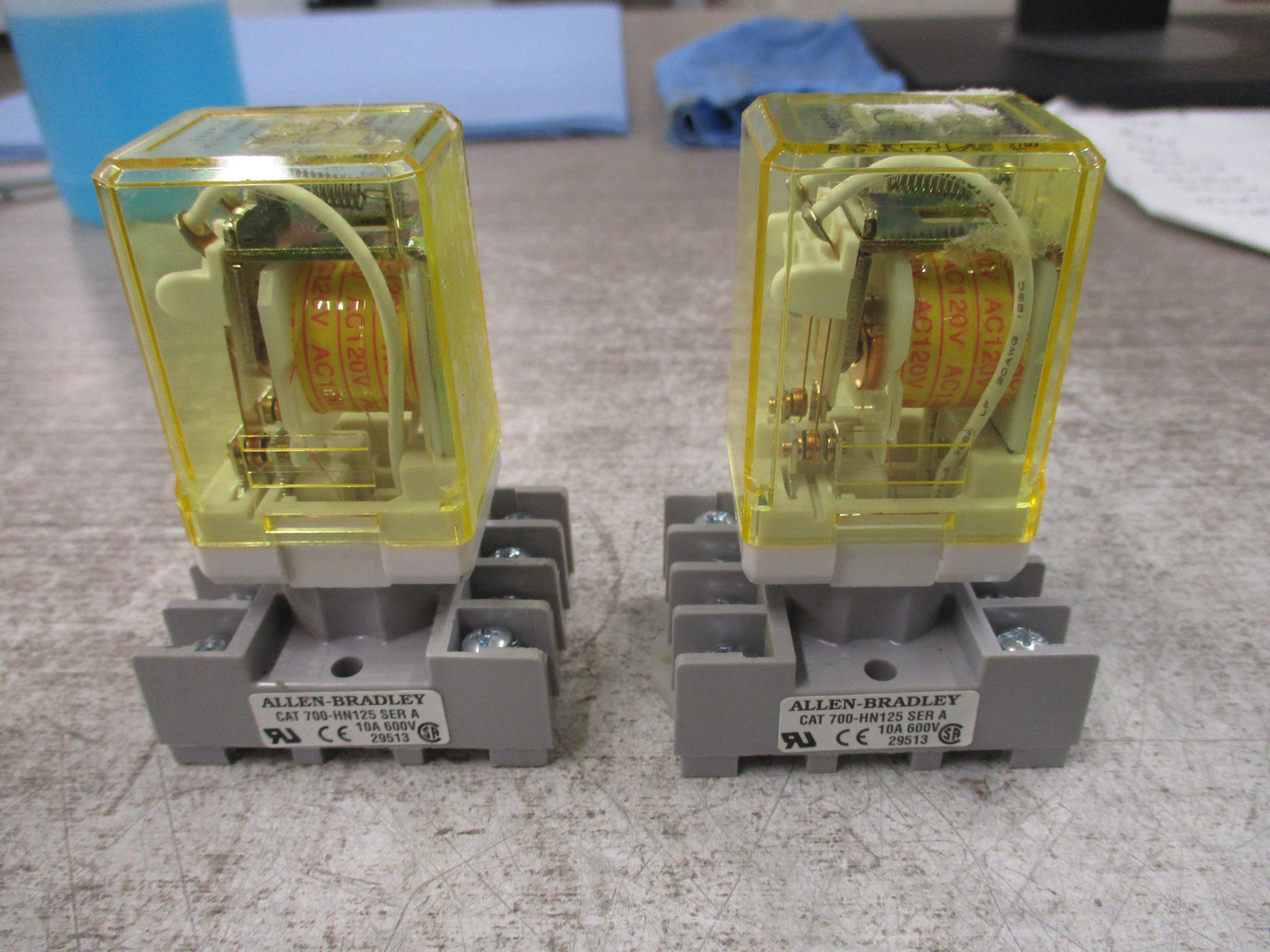 Idec Relay PR2P-U 120VAC W/Base *Lot of 2* Used