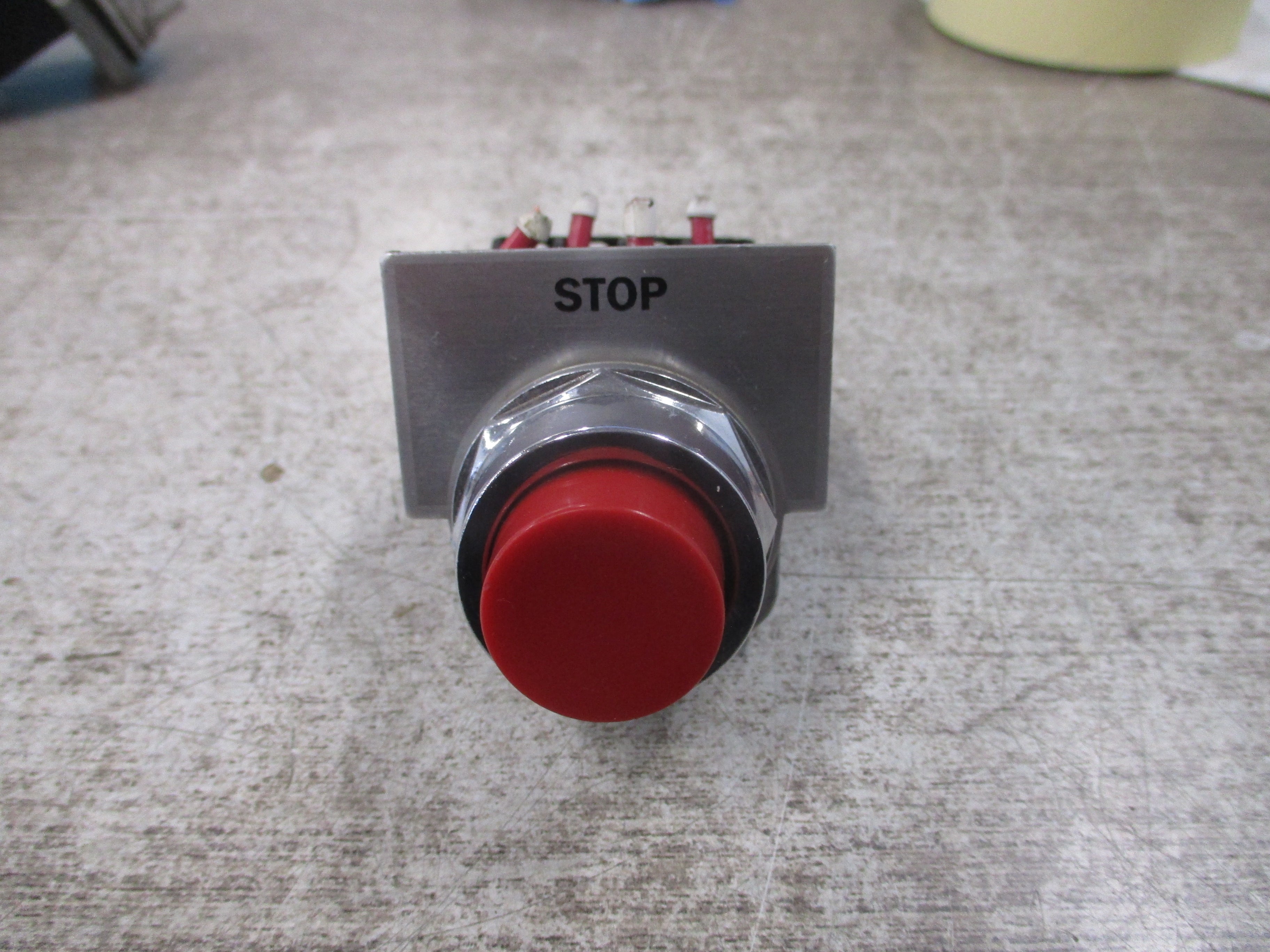 Siemens Pushbutton 52PA8B2 Red Used