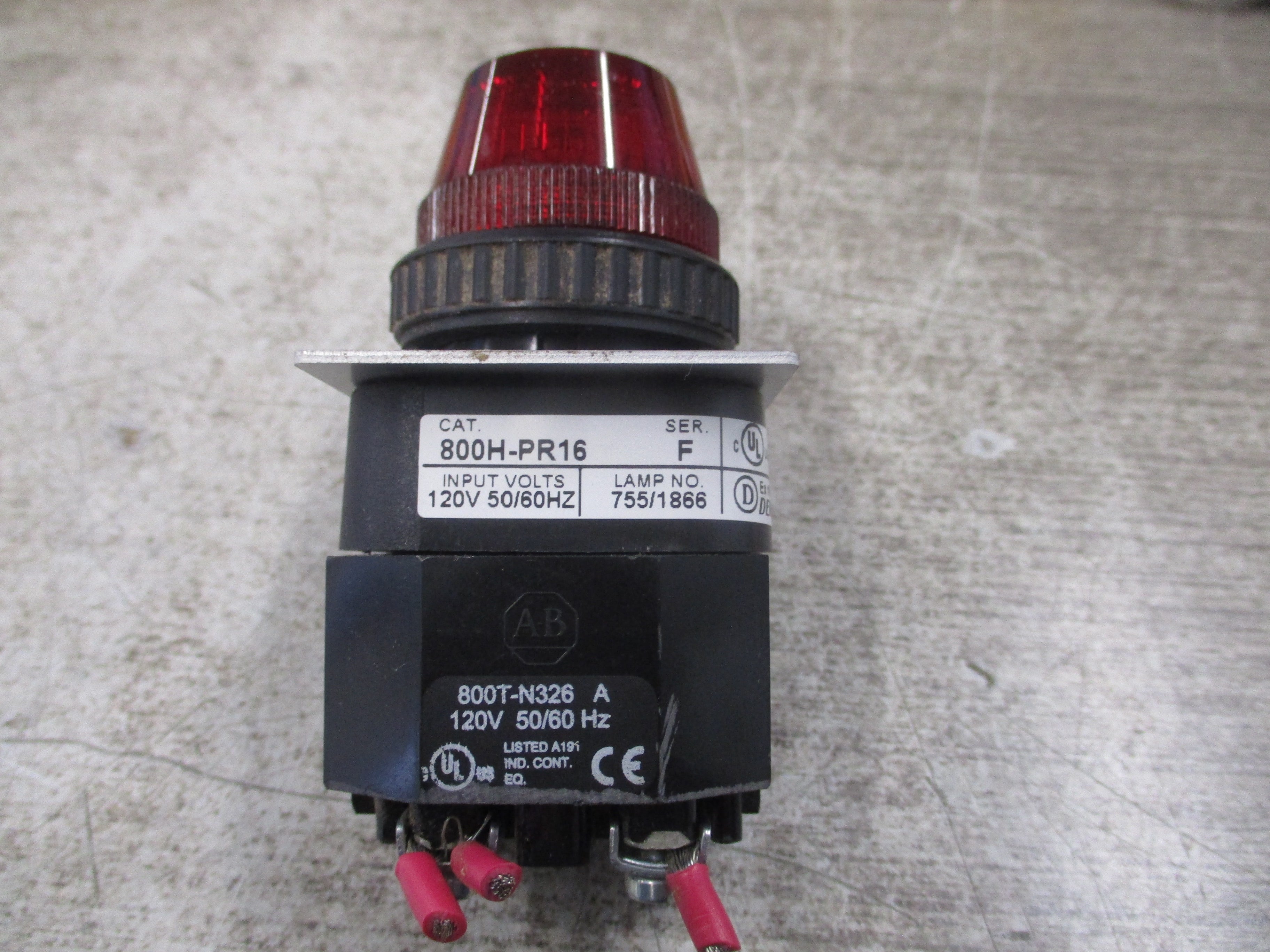 Allen-Bradley Pilot Light 800H-PR16 Ser. F Red 120V 50/60Hz Used