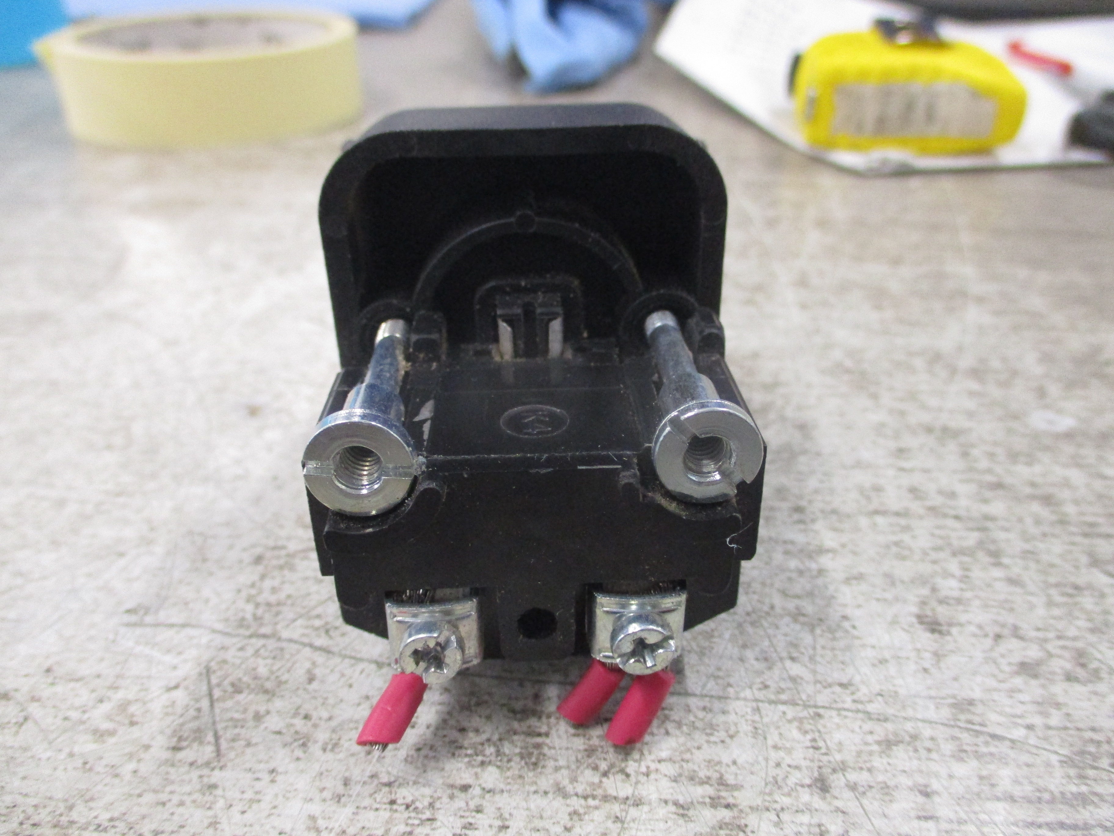 Allen-Bradley Pilot Light 800H-PR16 Ser. F Red 120V 50/60Hz Used