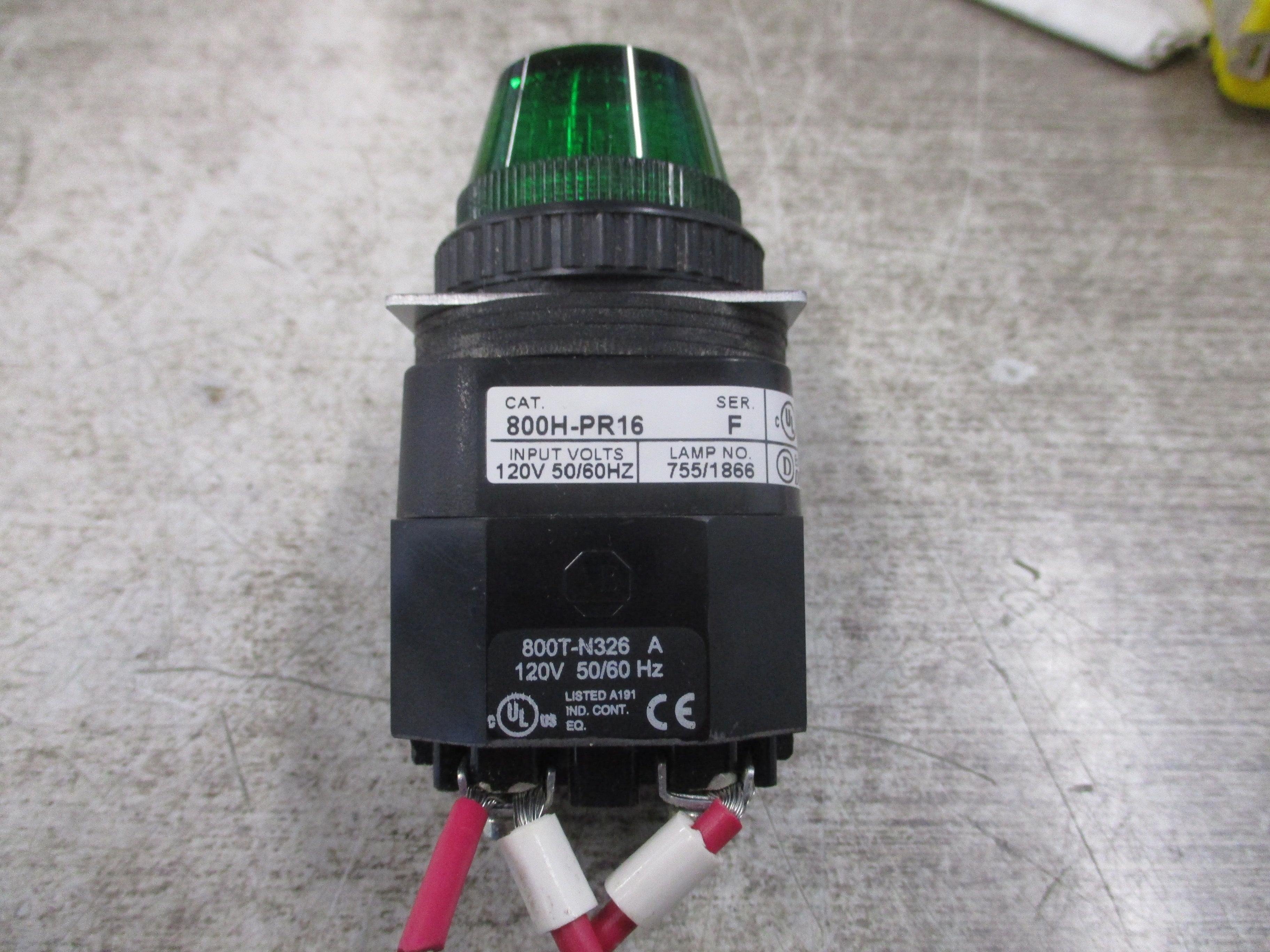 Allen-Bradley Indicator Light 800H-PR16 Ser. F Green 120V 50/60Hz Used