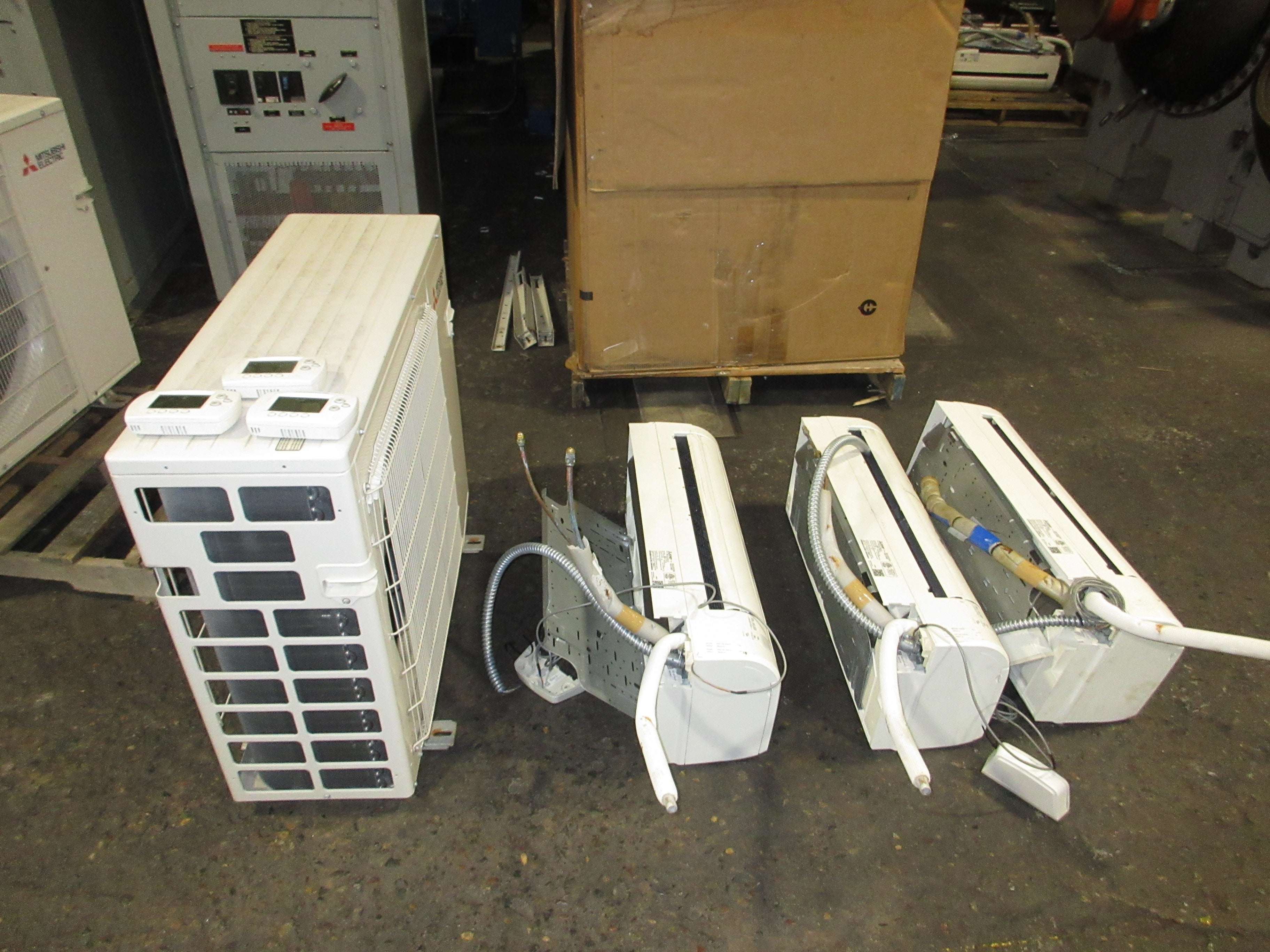 Mitsubishi Split-System Heat Pump MXZ-4C36NA 208/230V 1Ph 60Hz (3) Thermostat