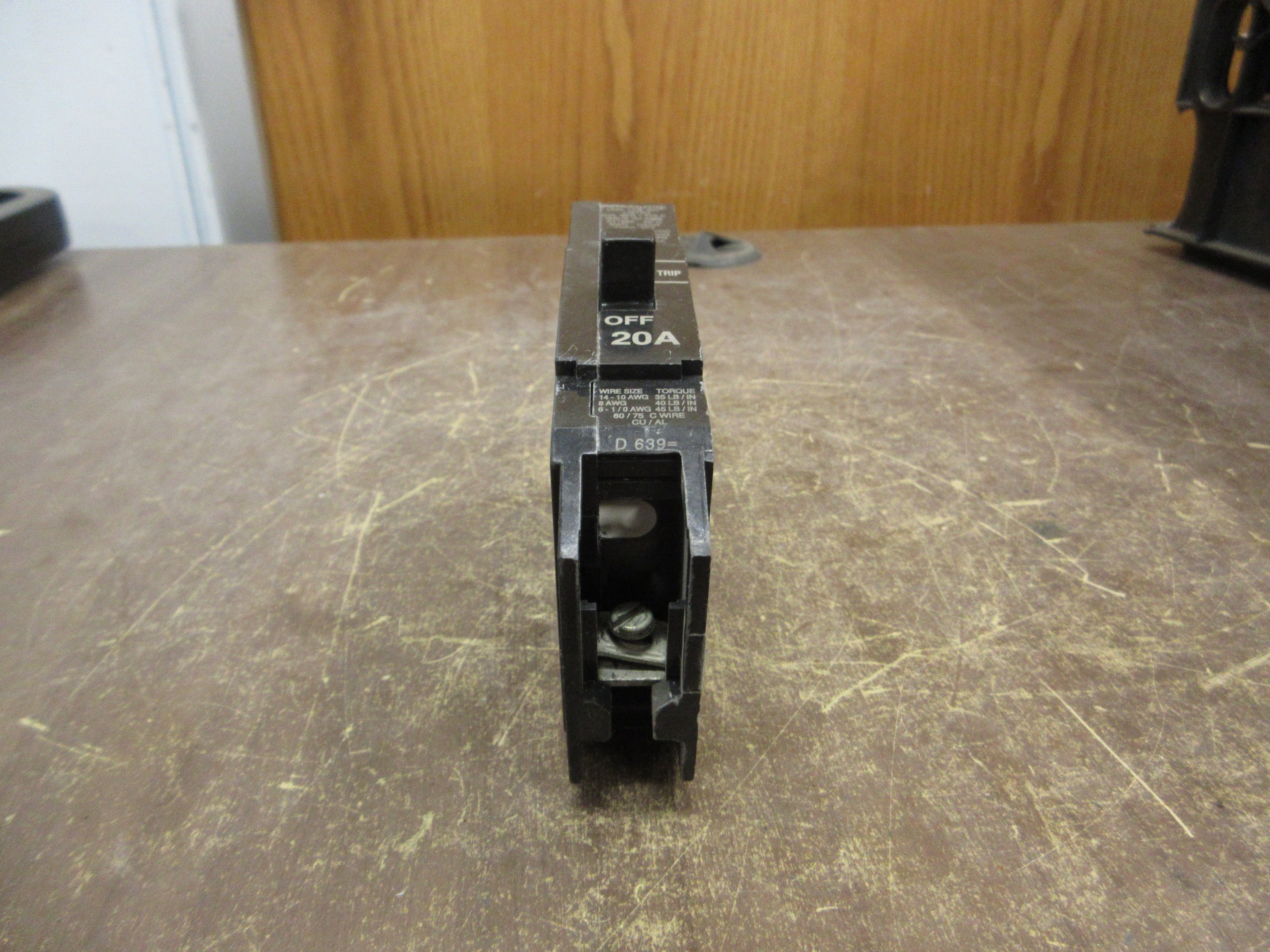 GE Circuit Breaker TEY120 20A 277V 1P *Lot of 4* Used