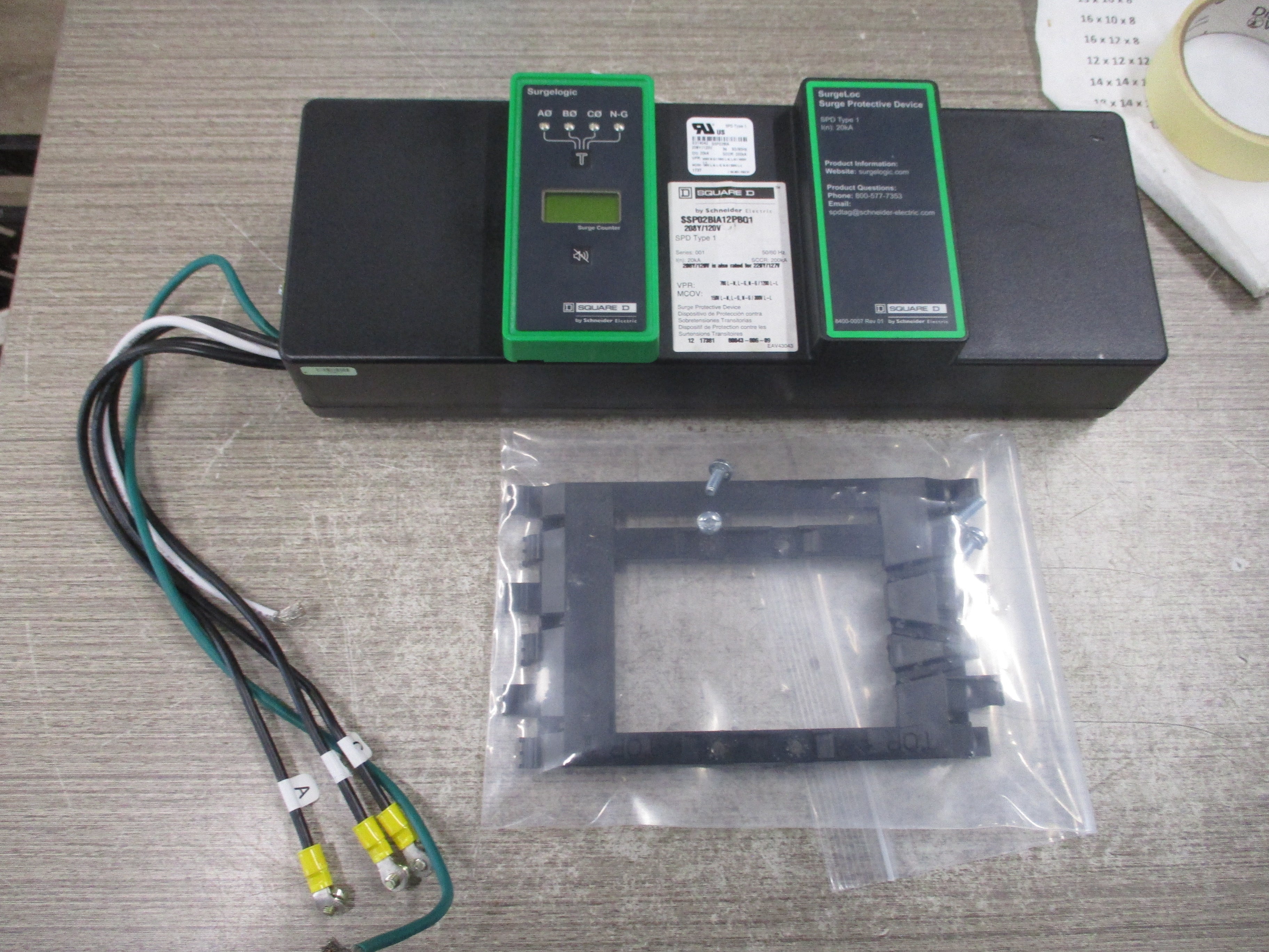 Square D SurgeLoc Surge Protective Device SSP02BIA12PBQ1 208Y/120V 50/60Hz VPR: 700 L-N, L-G, N-G/1200L-L MCOV: 150V L-N, L-G, N-G/300V L-L Used