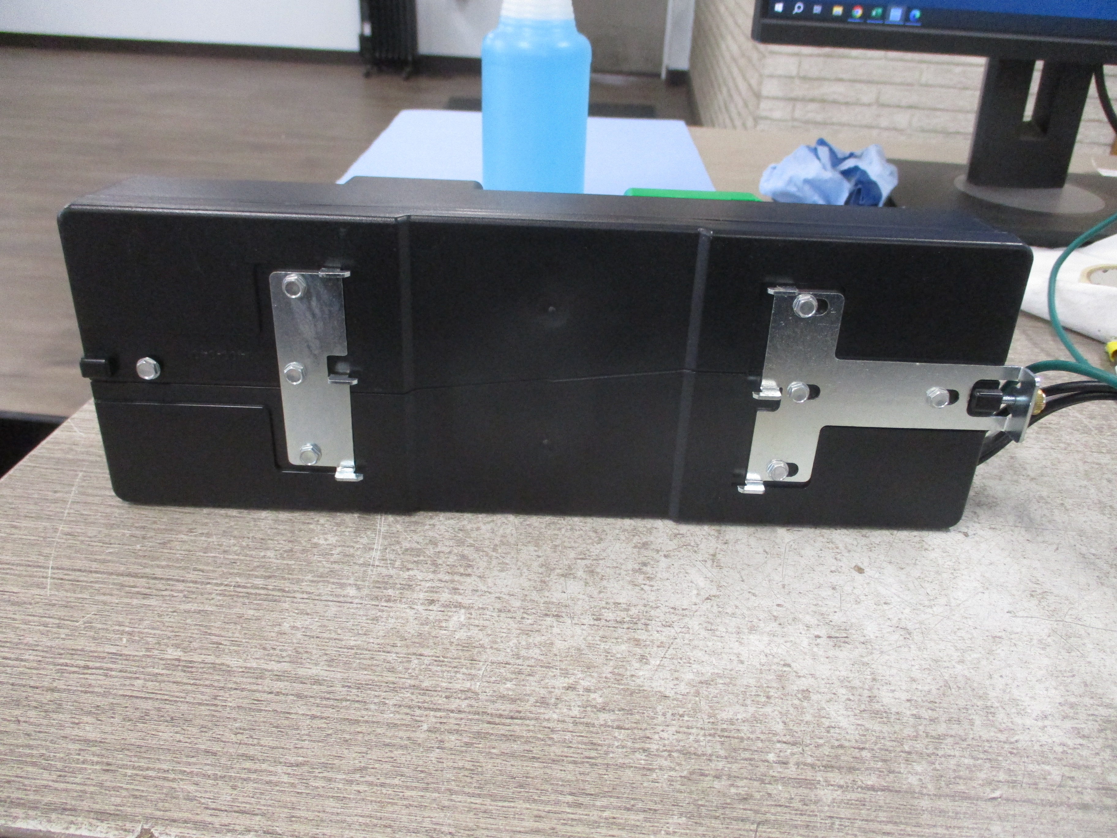 Square D SurgeLoc Surge Protective Device SSP02BIA12PBQ1 208Y/120V 50/60Hz VPR: 700 L-N, L-G, N-G/1200L-L MCOV: 150V L-N, L-G, N-G/300V L-L Used