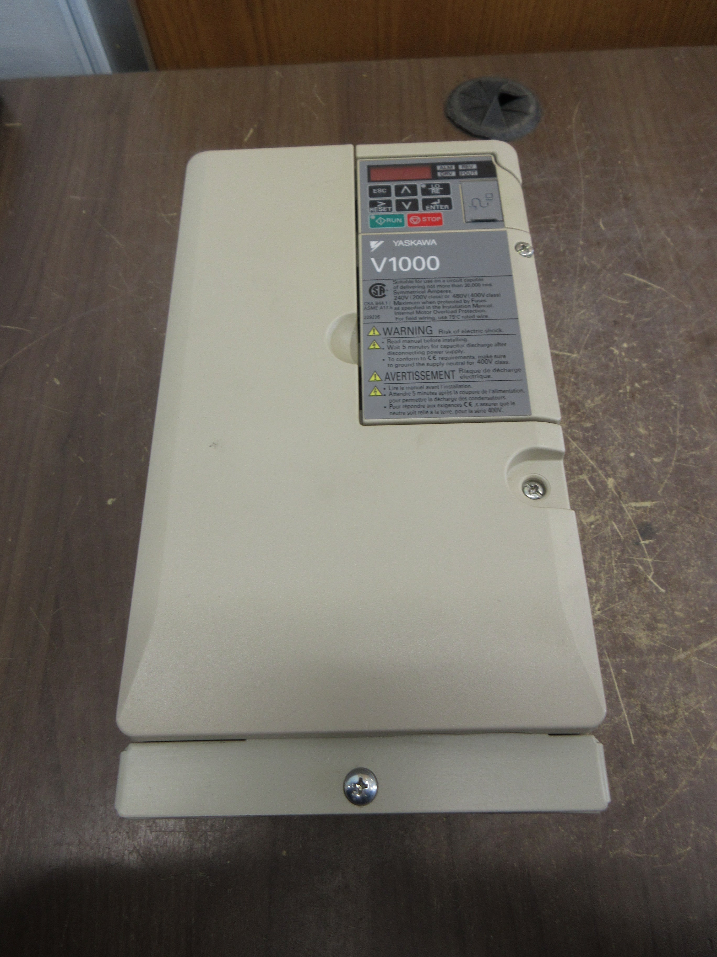 Yaskawa V1000 AC Drive CIMR-VU4A0018FAA 10HP Rev. D 3Ph Used