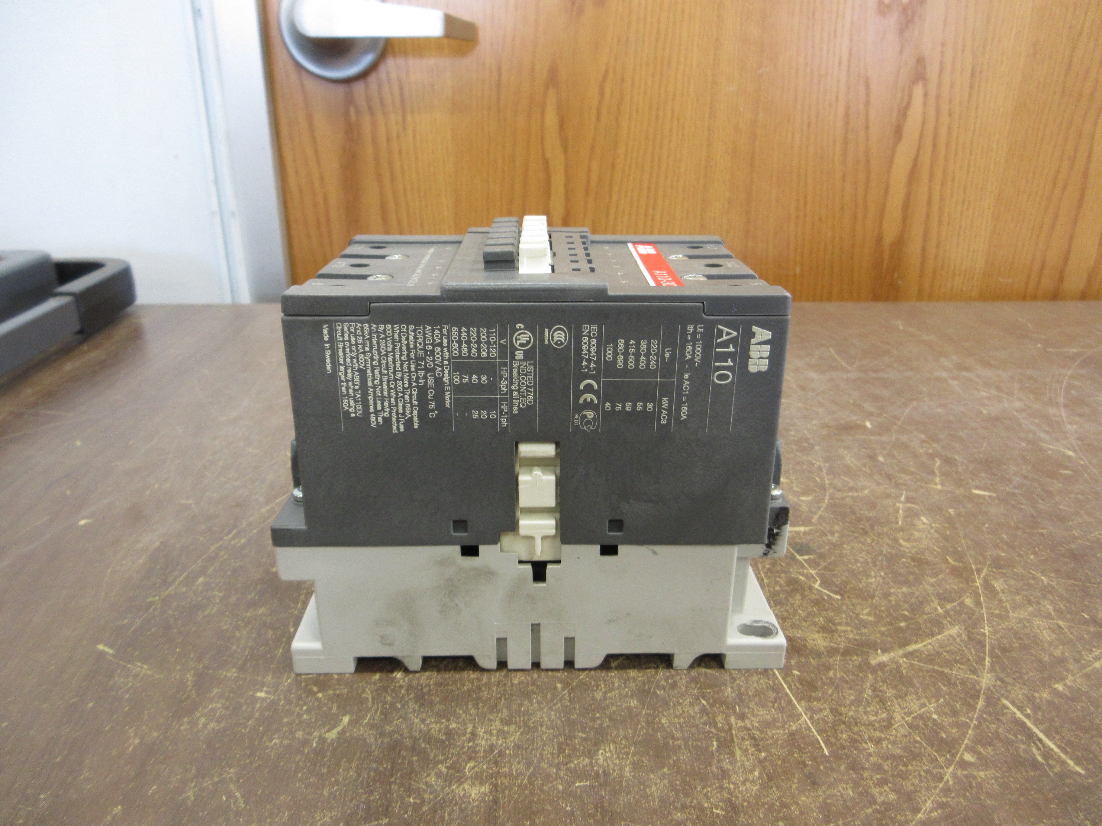 ABB Contactor A110-30 110-120V Coil 140A (1) Aux Contact Used