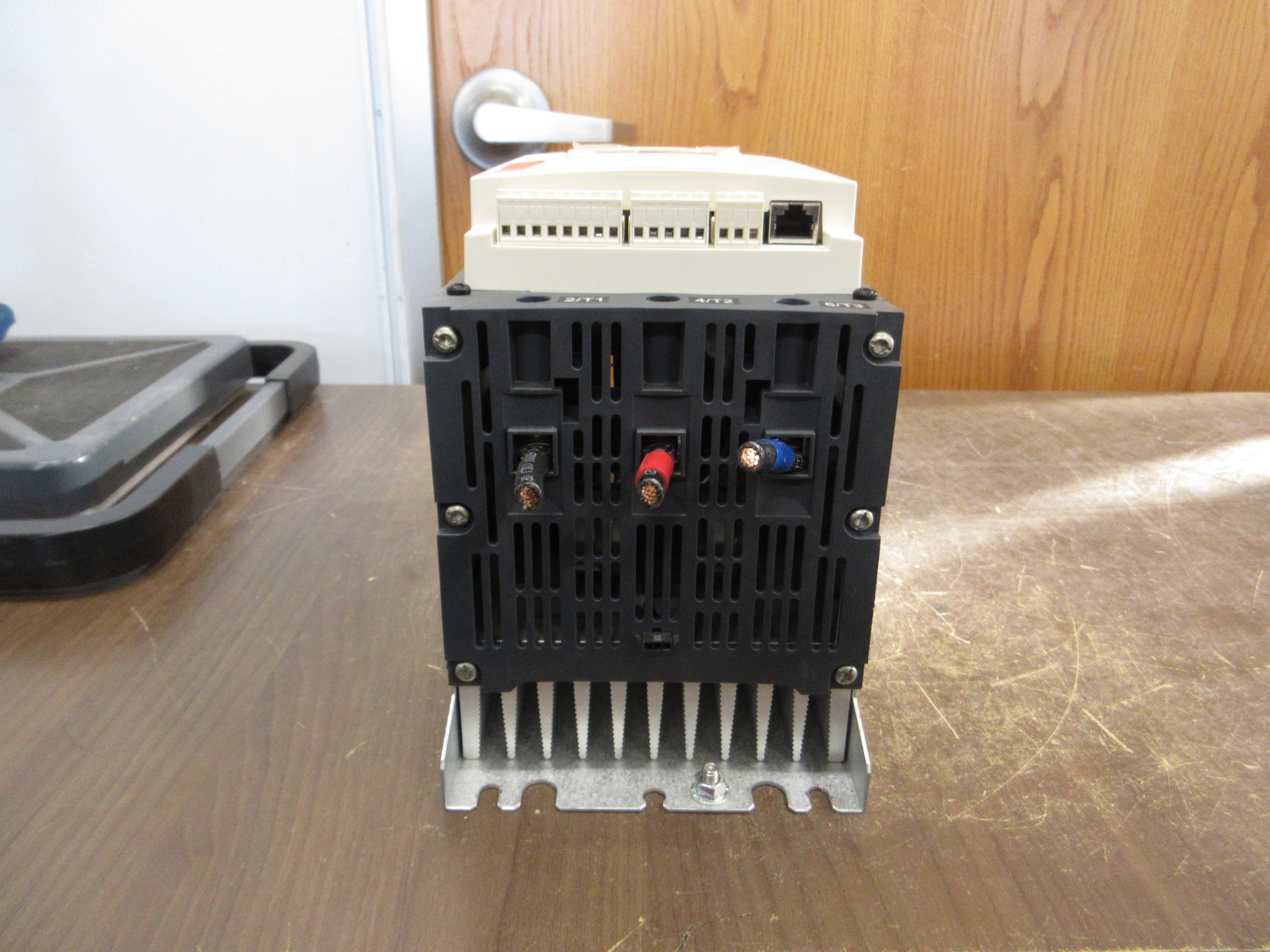 Schneider Electric Altistart 22 Soft Start ATS22D75S6U 20-60HP 208-600V 3Ph Used