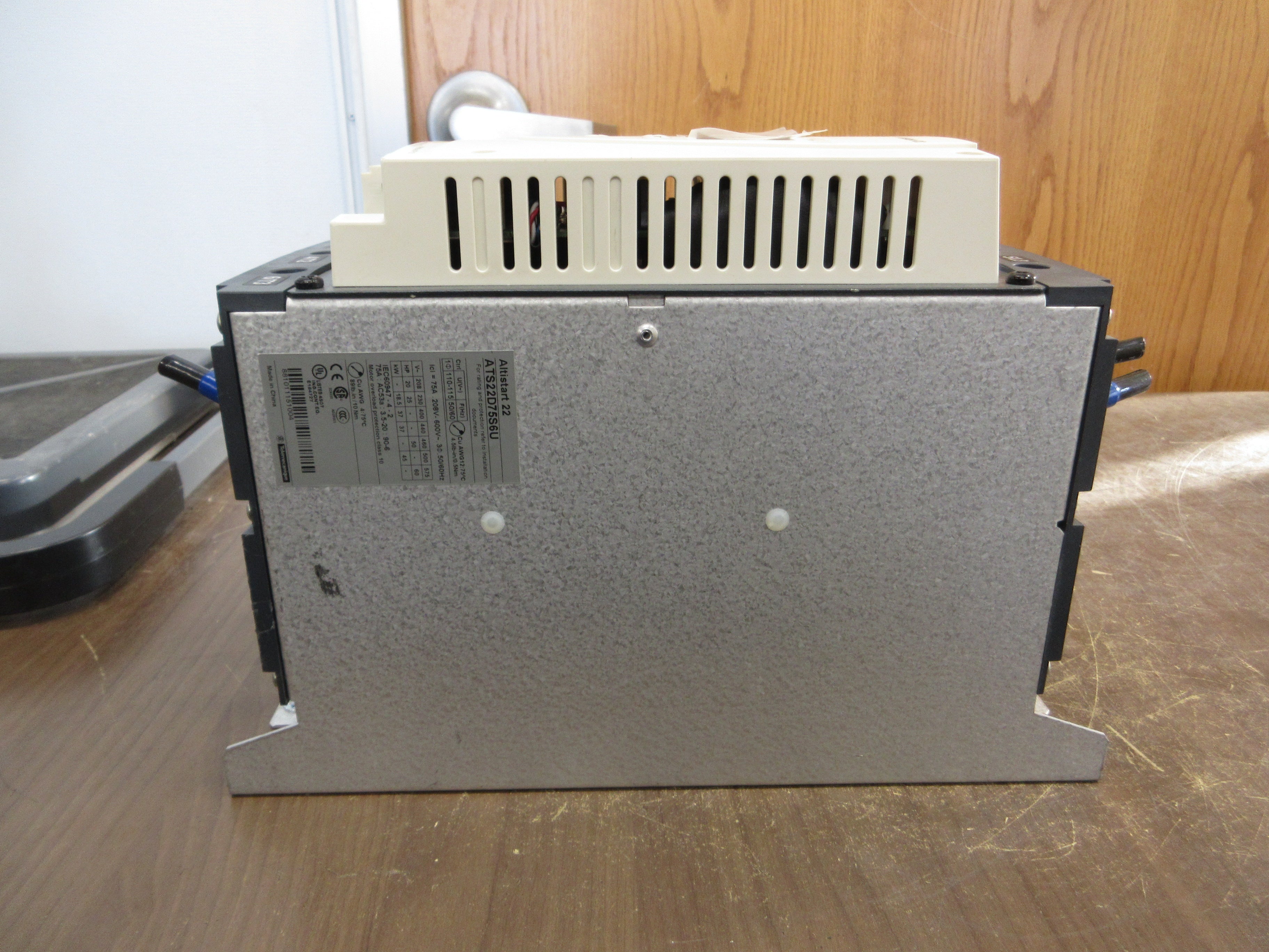 Schneider Electric Altistart 22 Soft Start ATS22D75S6U 20-60HP 208-600V 3Ph Used