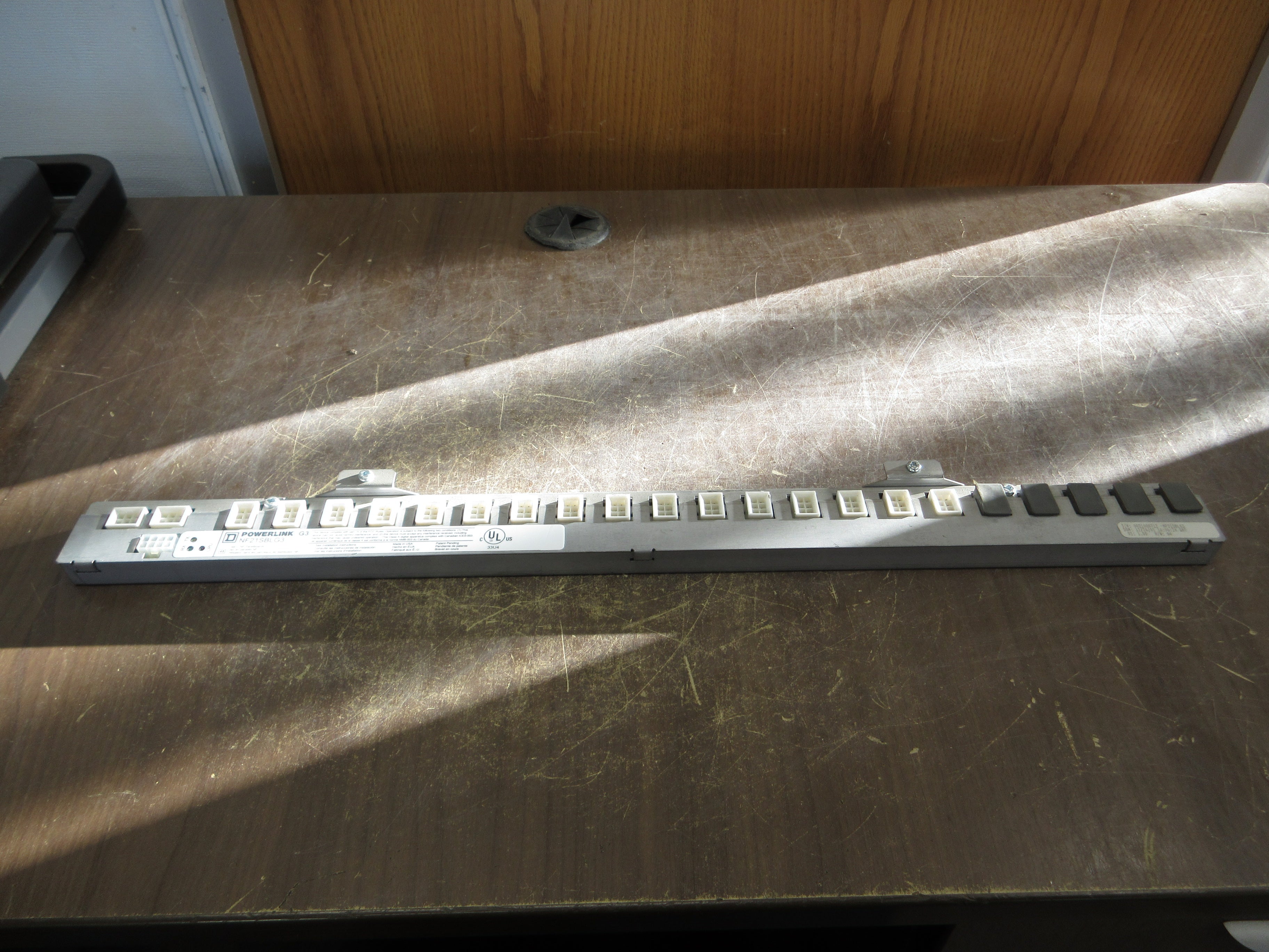 Square D PowerlinkG3 Control Bus NF21SBLG3 Used