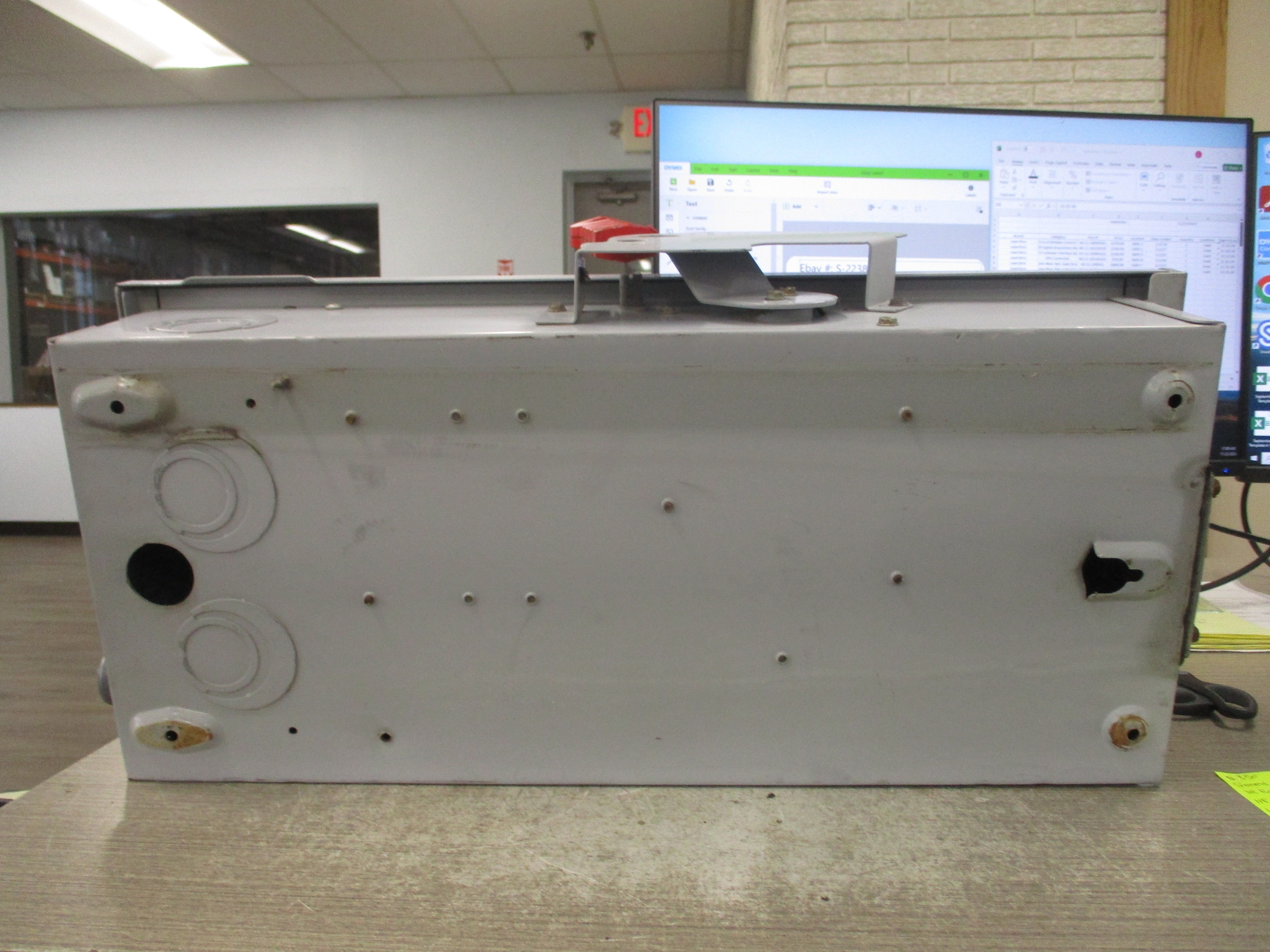 Siemens 3R Fusible Safety Switch/Discinnect HF363R 100A 600V 3P Used