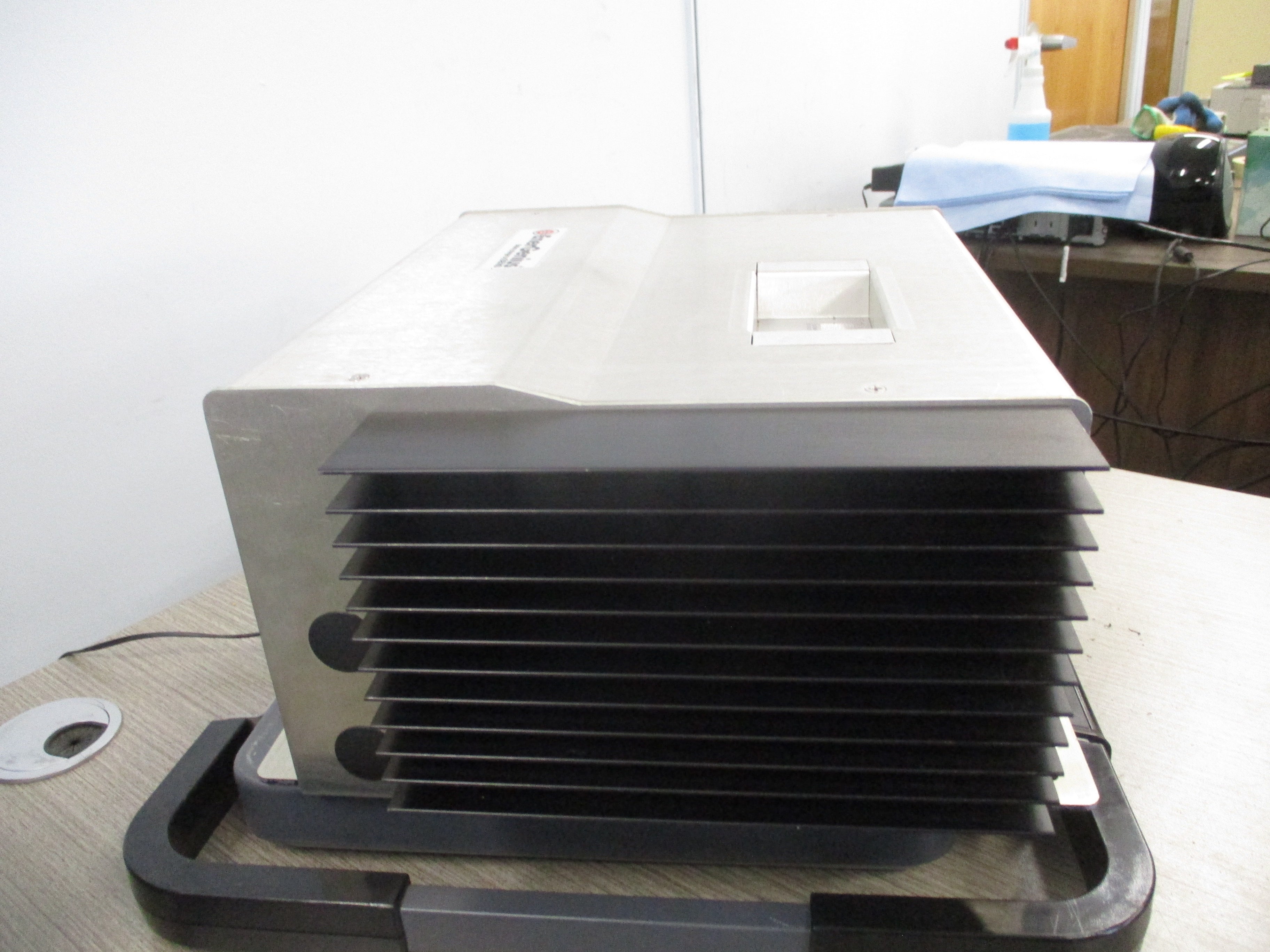 Sens EnerGenius Battery Charger NRG24-20-RCLS Input: 120/208-240VAC 60Hz 1Ph