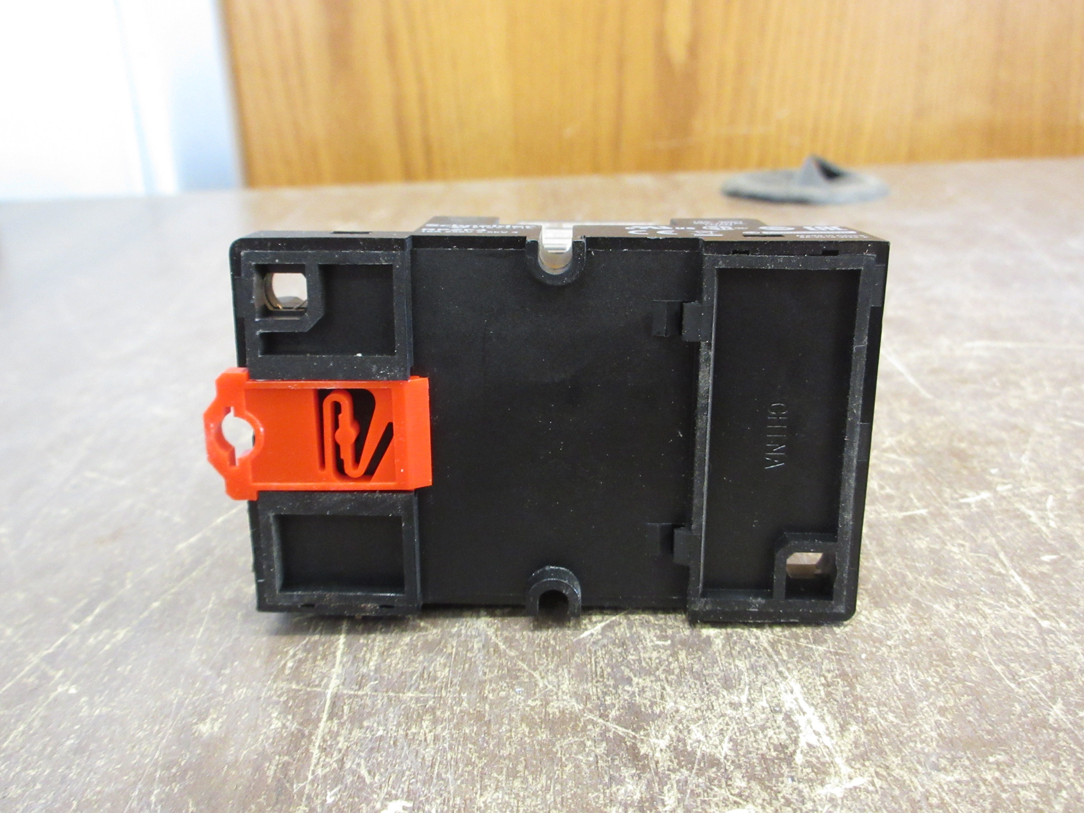 Schneider Electric Relay RPM41BD 24VDC Coil w/ Base Used