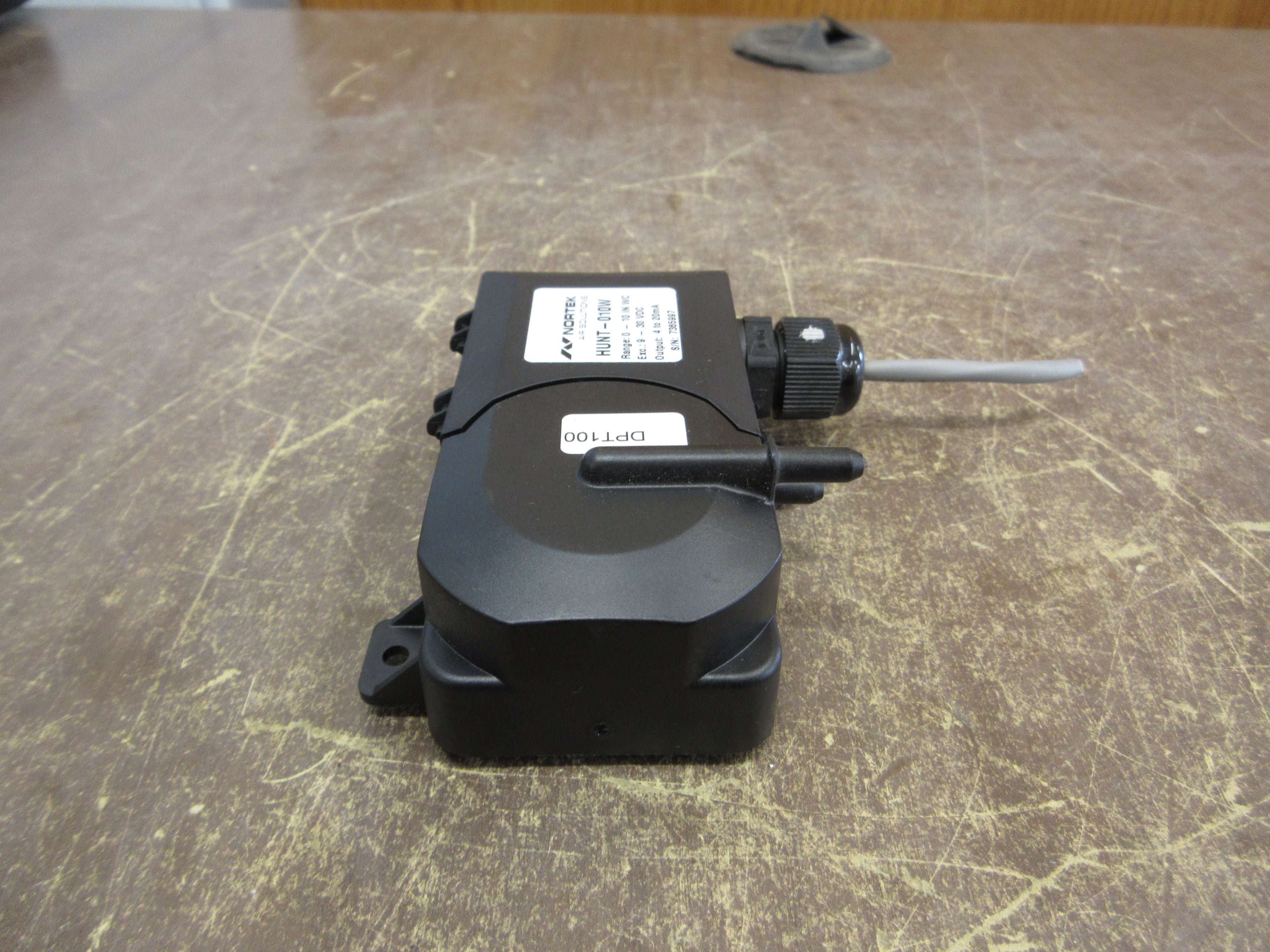Nortek Pressure Transducer HUNT-010W 9-30VDC Range: 0-10in WC Output: 4-20mA