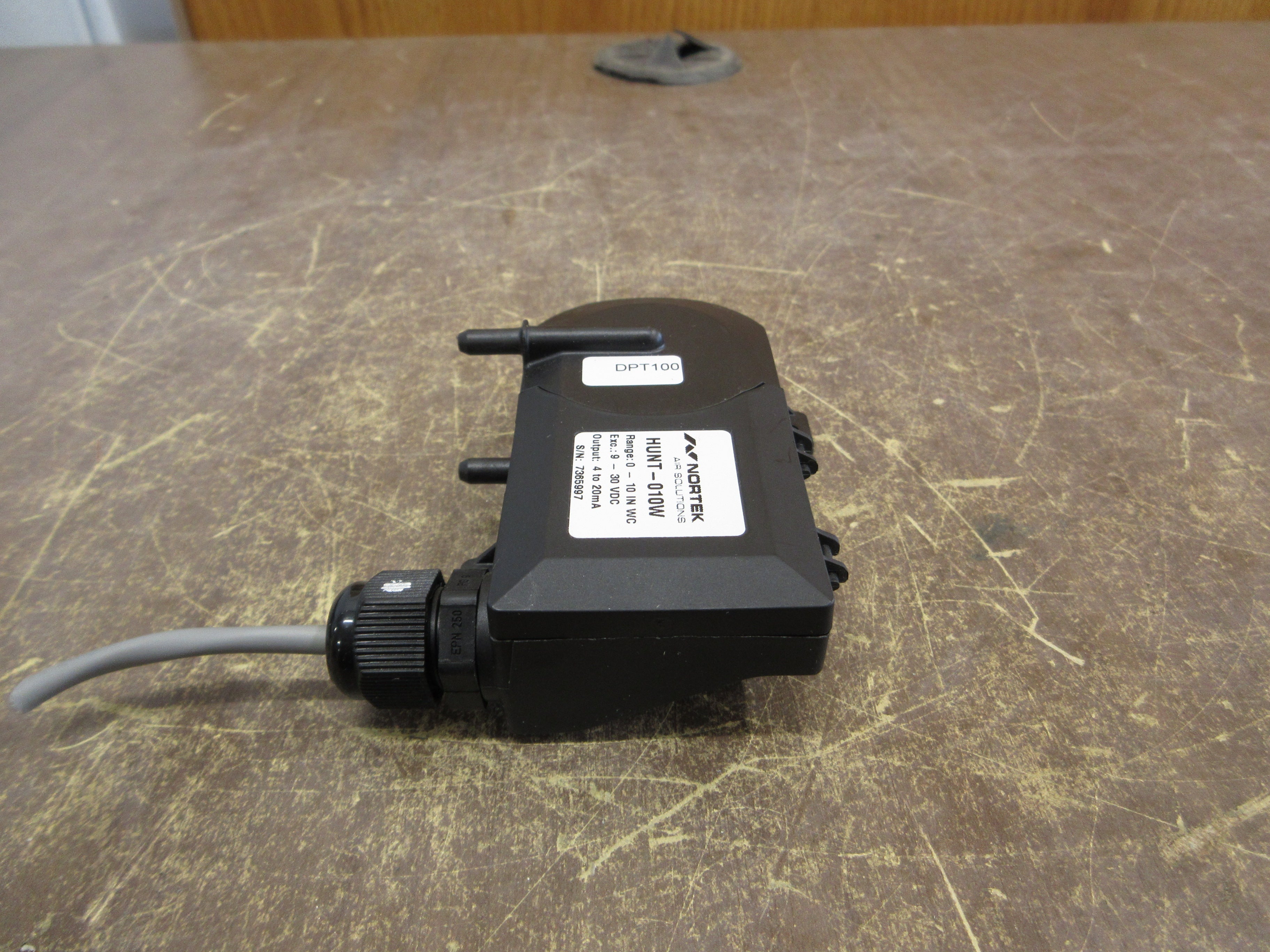 Nortek Pressure Transducer HUNT-010W 9-30VDC Range: 0-10in WC Output: 4-20mA