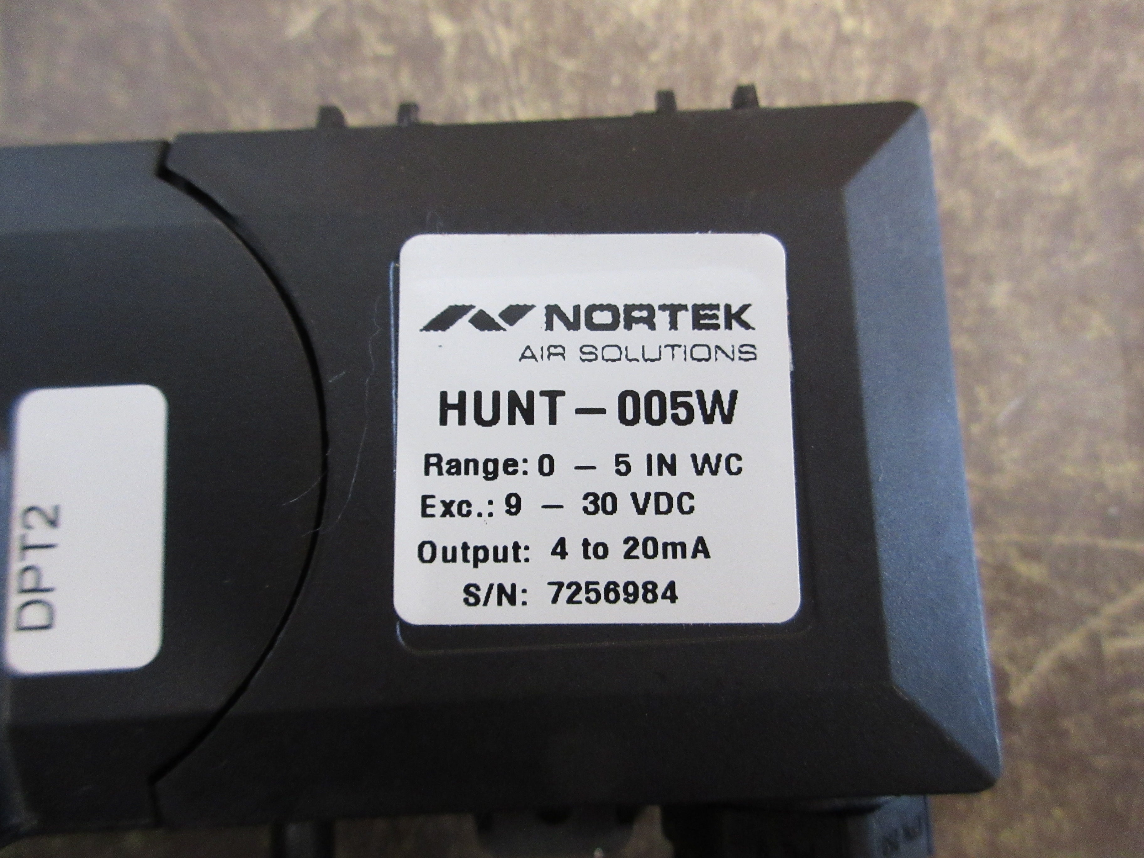 Nortek Pressure Transducer HUNT-005W 9-30VDC Range: 0-5 in WC Output: 4-20mA