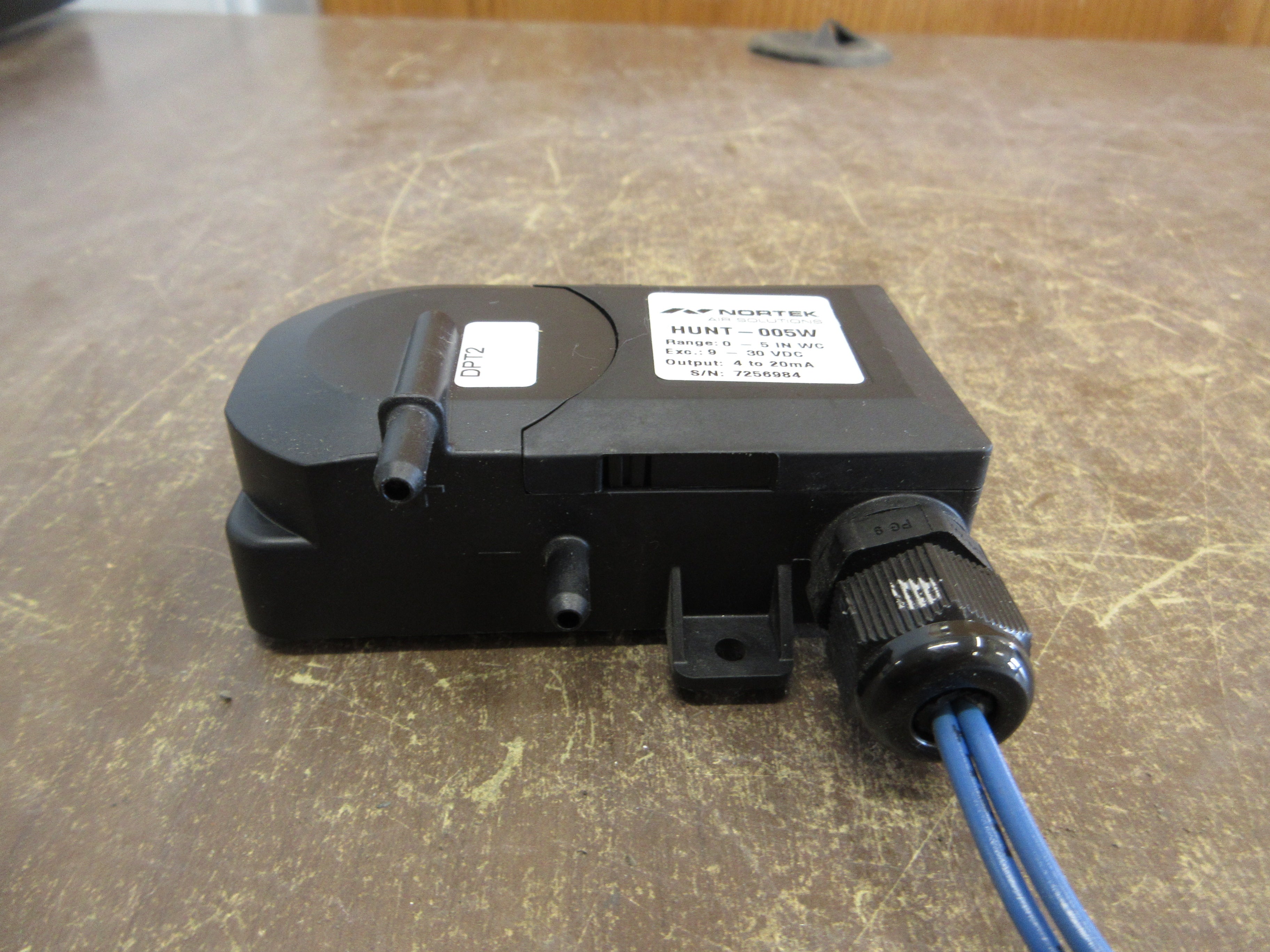Nortek Pressure Transducer HUNT-005W 9-30VDC Range: 0-5 in WC Output: 4-20mA