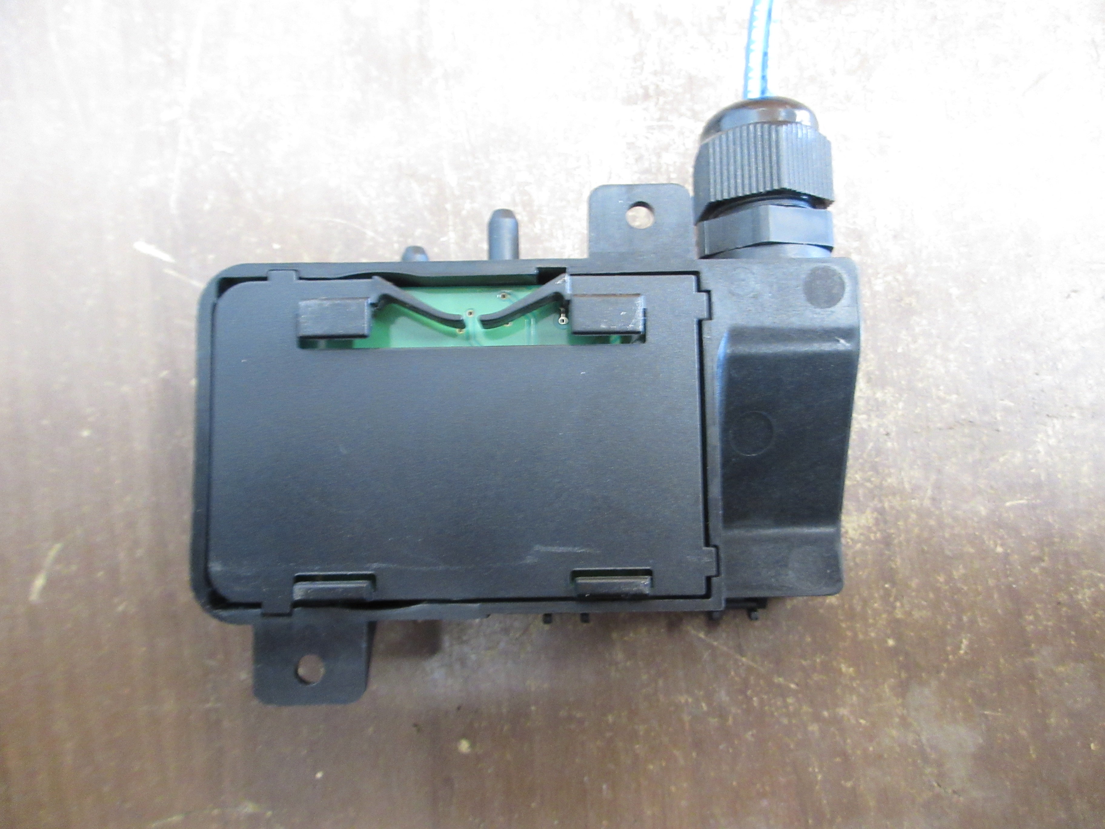 Nortek Pressure Transducer HUNT-005W 9-30VDC Range: 0-5 in WC Output: 4-20mA