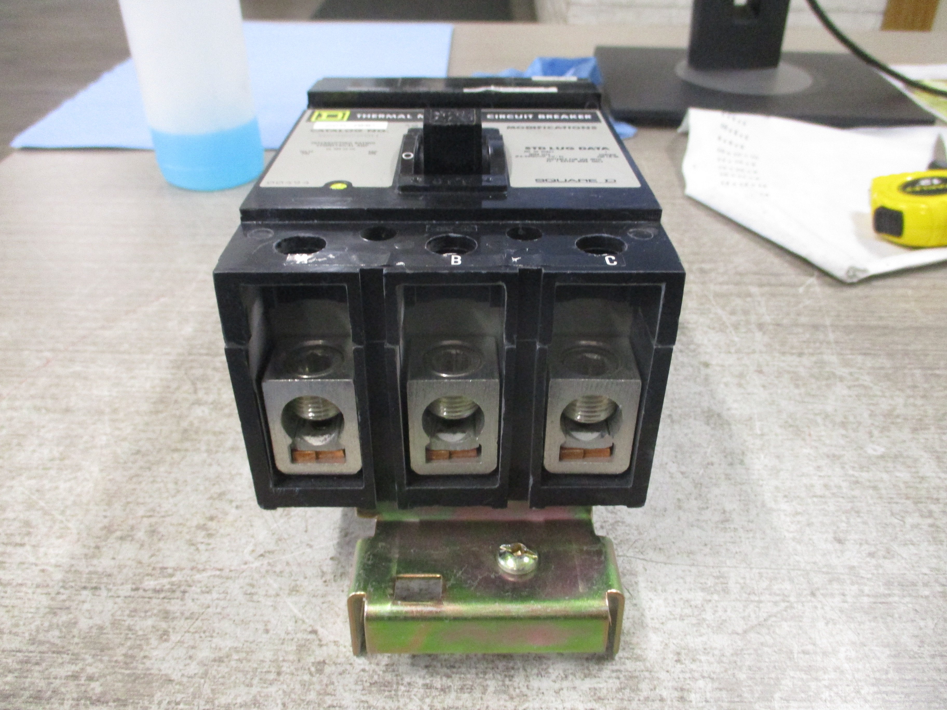 Square D I-Line Circuit Breaker Q232225H 225A 240V 22KA 3P Used