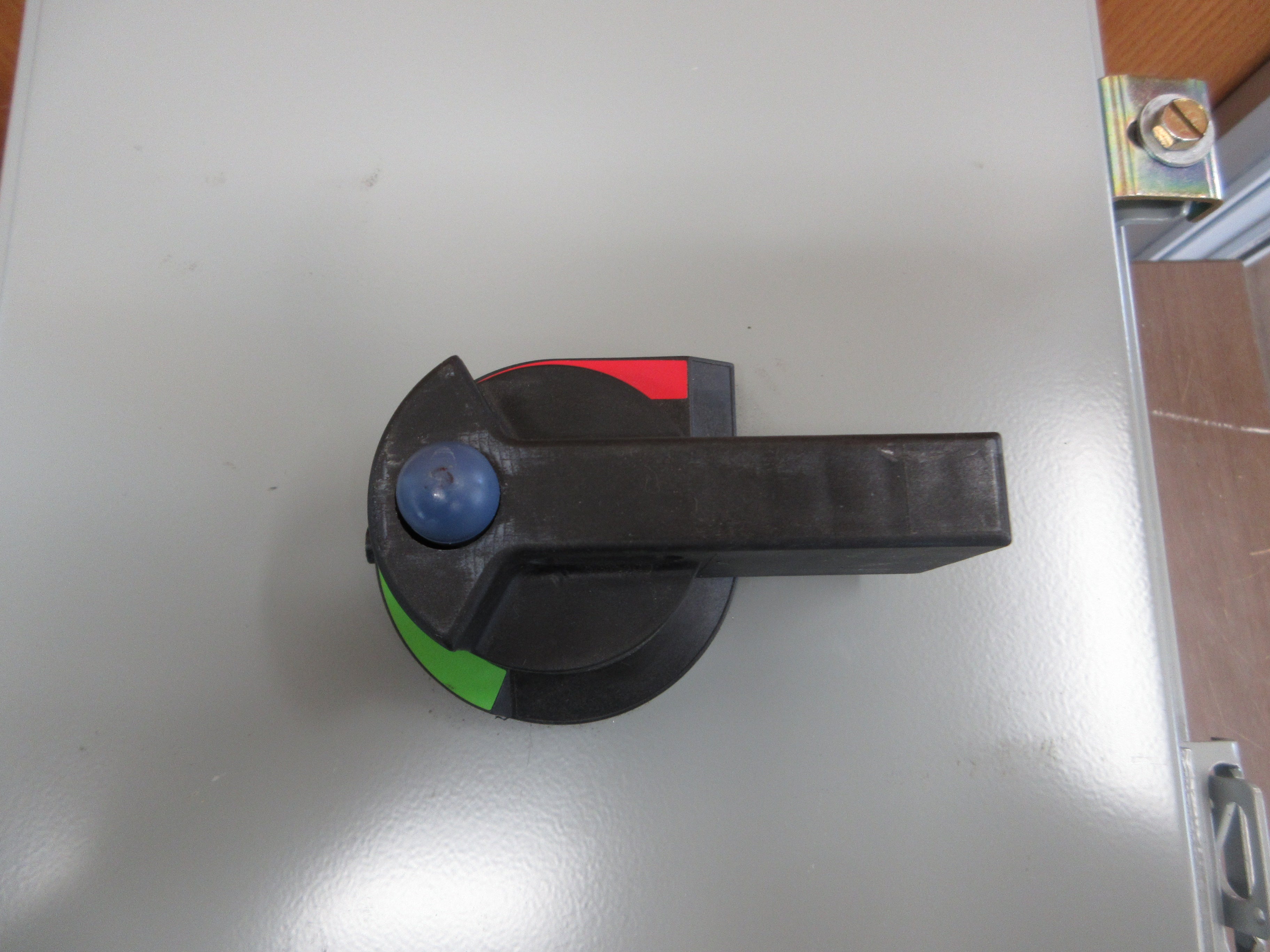 GE Surge Suppressor THE277Y200WMN1 277/480V 3Ph 50/60Hz Type 12/13 Enclosure