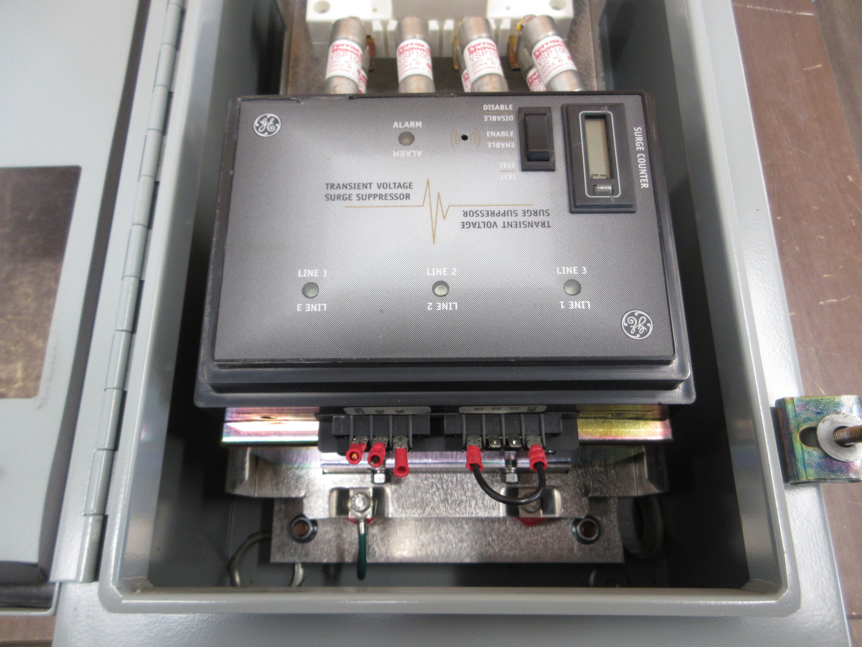 GE Surge Suppressor THE277Y200WMN1 277/480V 3Ph 50/60Hz Type 12/13 Enclosure