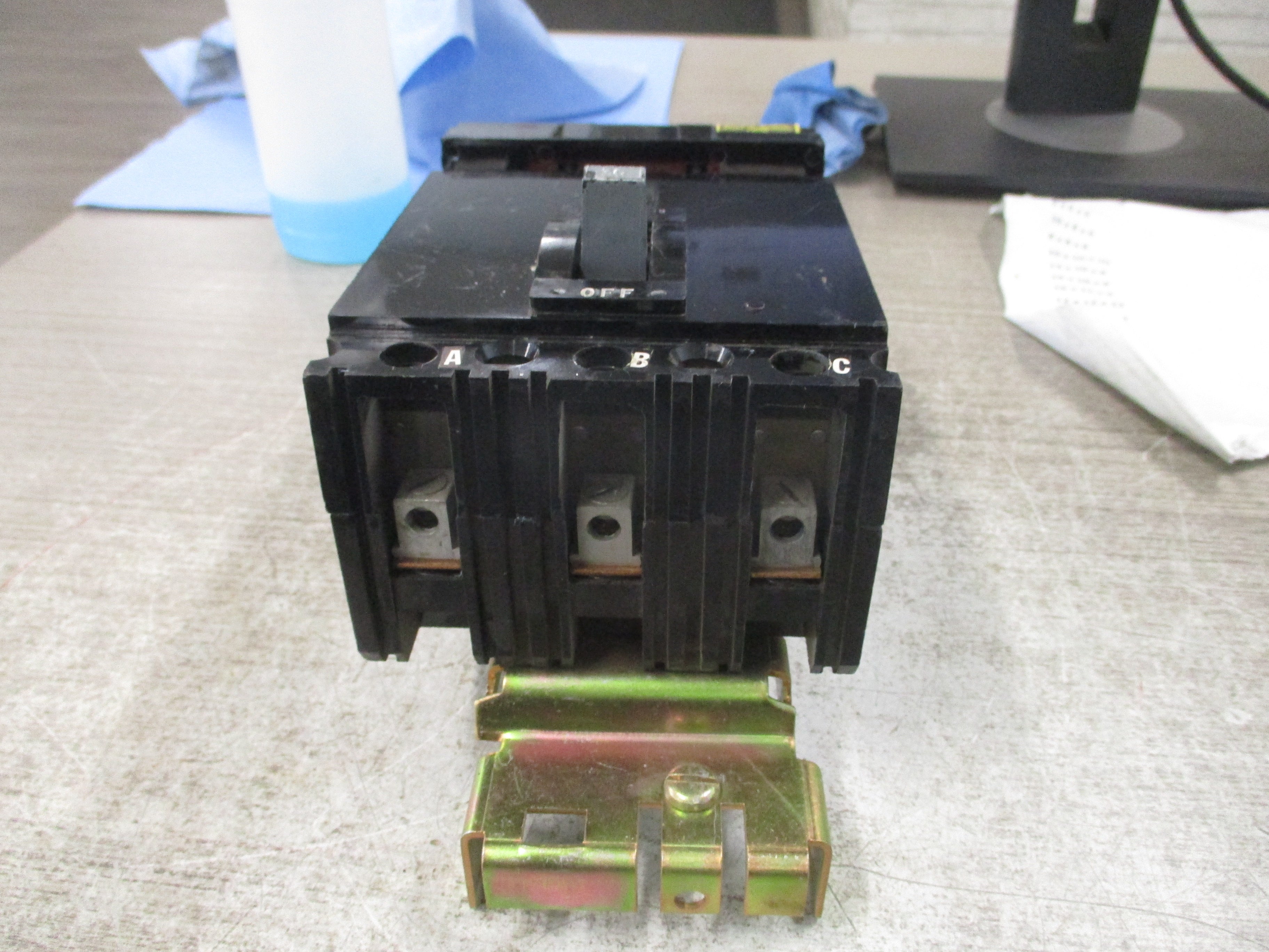 Square D I-Line Circuit Breaker FH36030 30A 600V 3P Used