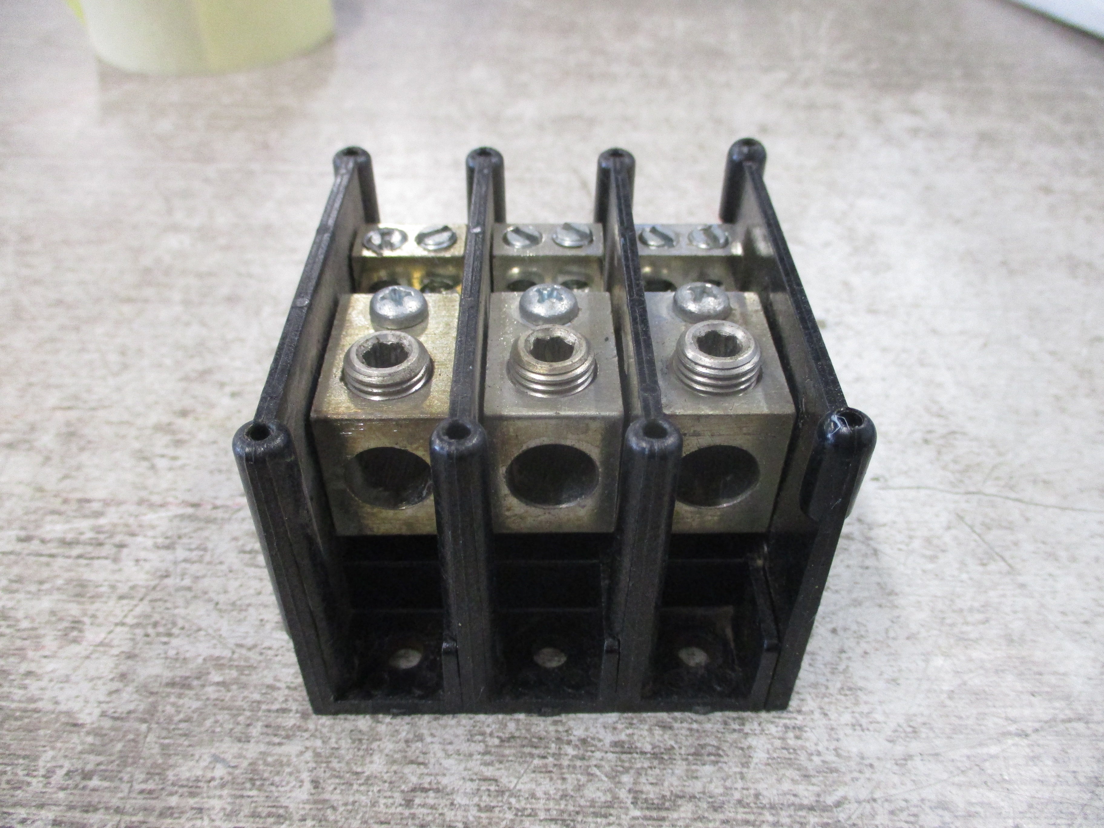 Gould Shawmut Power Distribution Block 63133 3P 600V Line (1): 2/0-#14