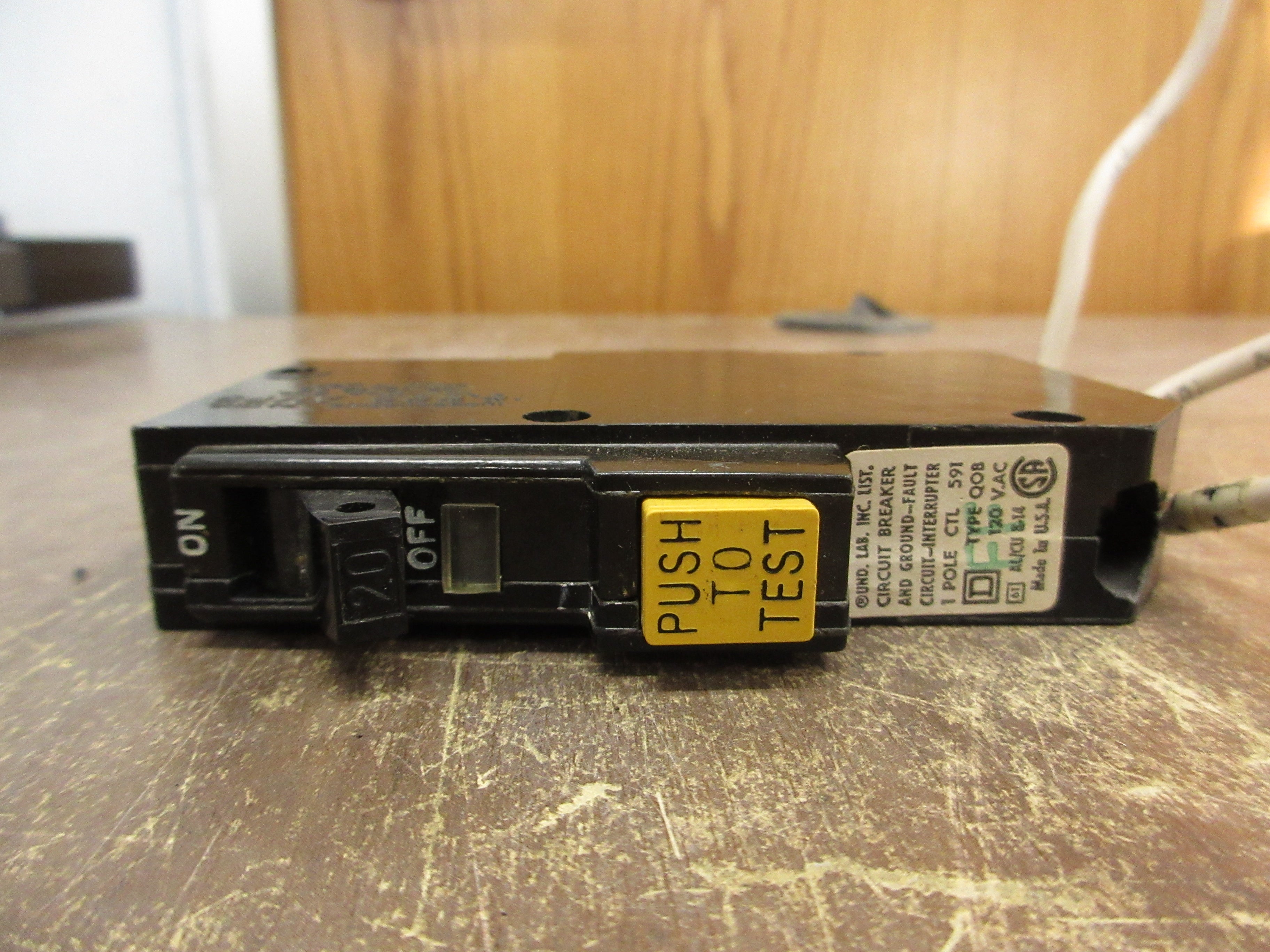 Square D Bolt-On Circuit Breaker QOB120GFI 20A 120V 1P w/ GFI New Surplus