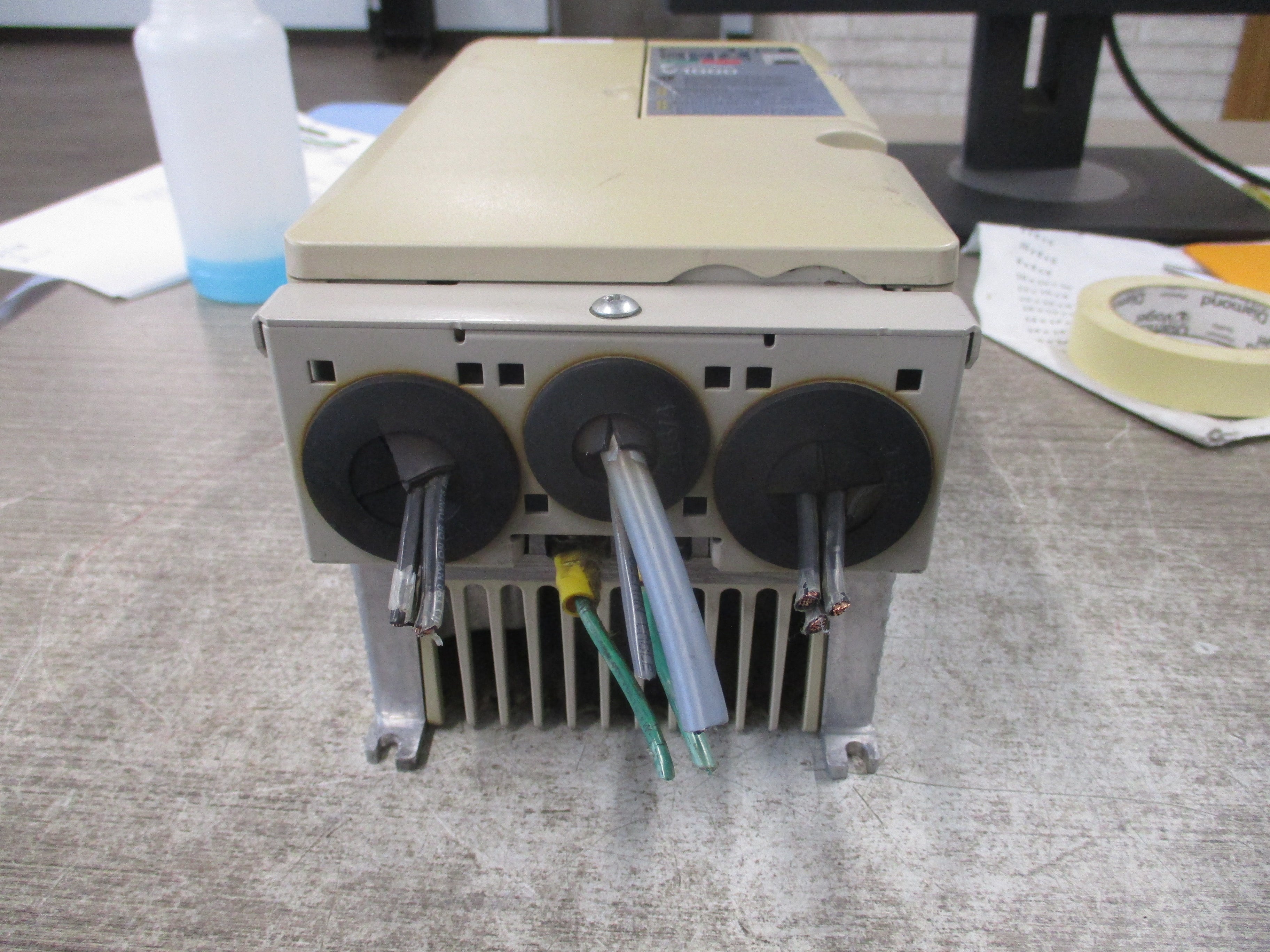 Yaskawa V1000 AC Drive CIMR-VU2A0030FAA 10HP 3Ph Input: AC3PH 200-240V 50/60Hz