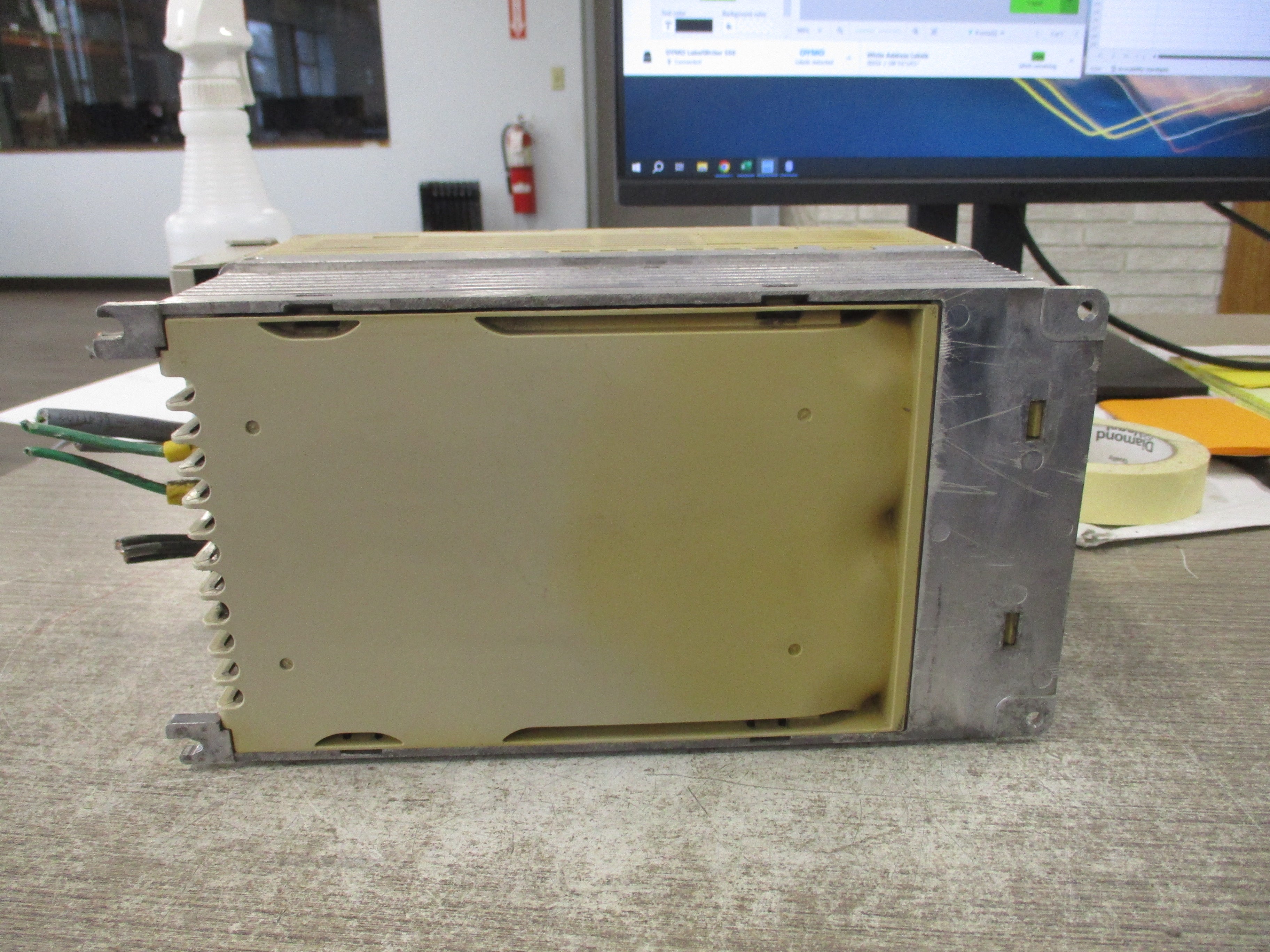 Yaskawa V1000 AC Drive CIMR-VU2A0030FAA 10HP 3Ph Input: AC3PH 200-240V 50/60Hz