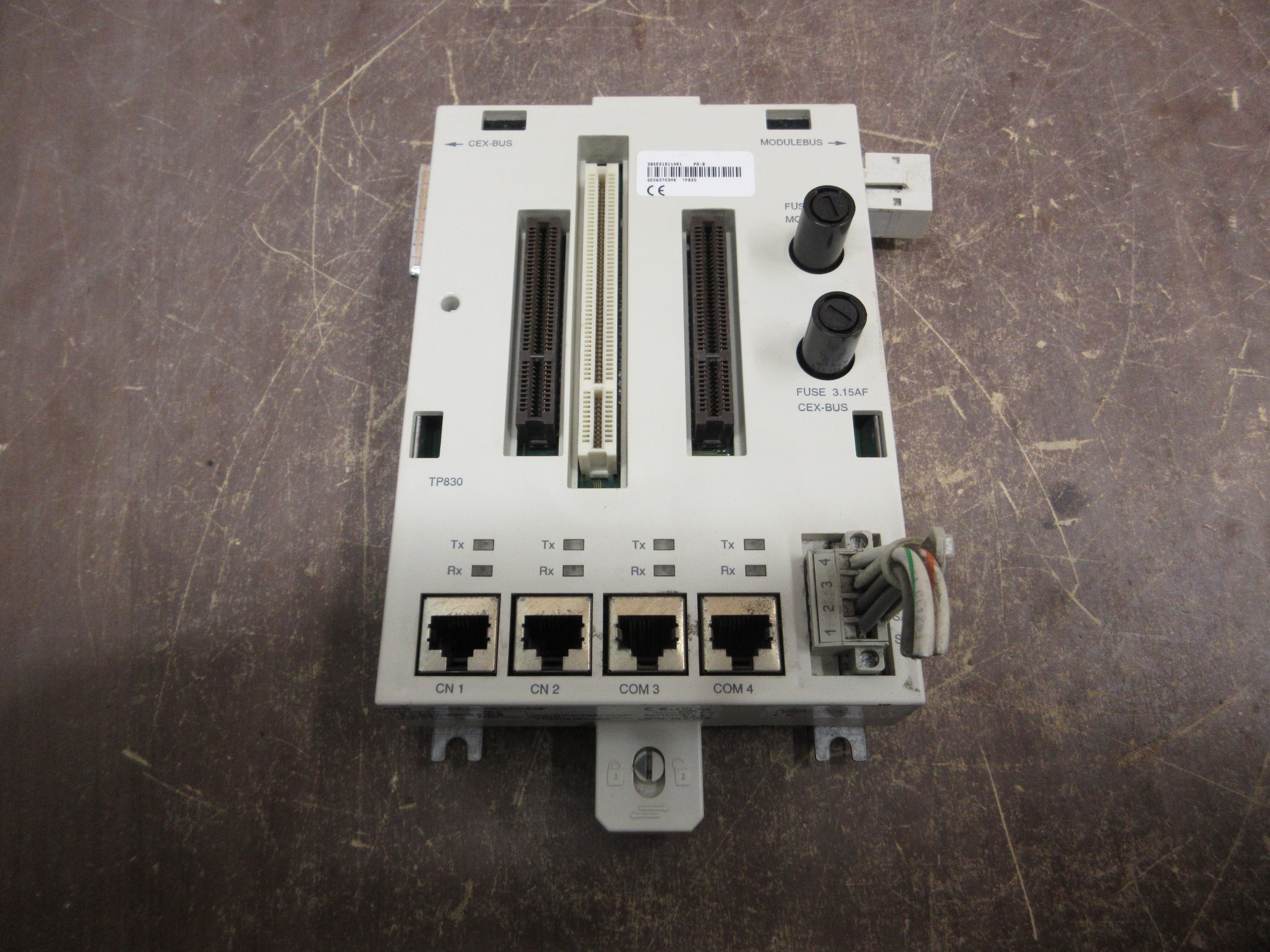 ABB PM861AK01 Baseplate 3BSE018157R1 PR:D Used