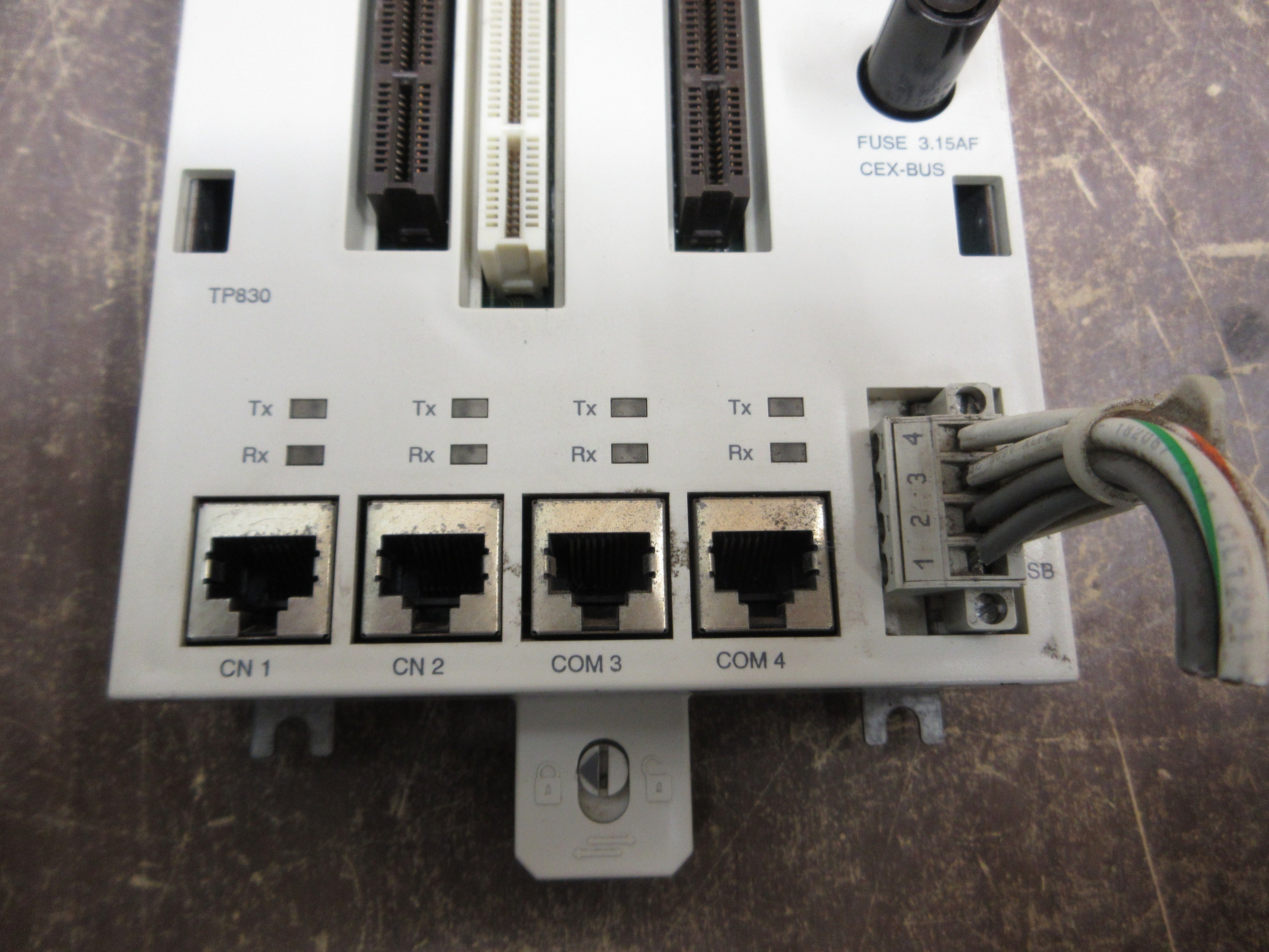 ABB PM861AK01 Baseplate 3BSE018157R1 PR:D Used