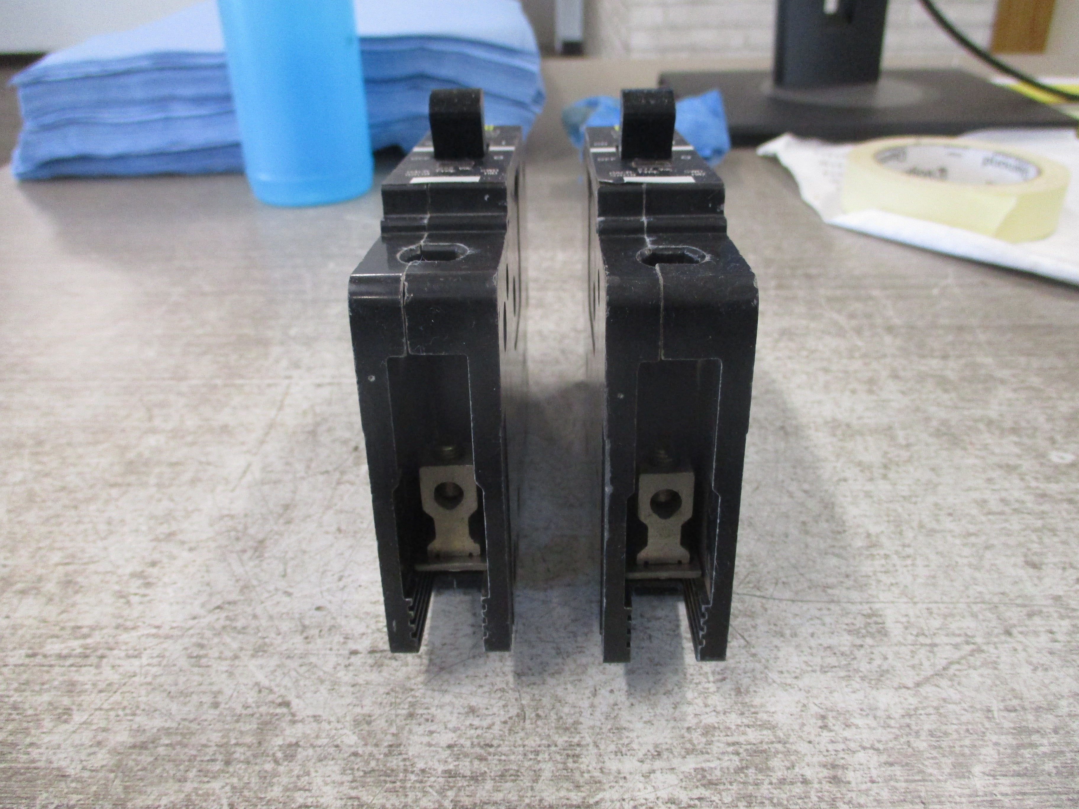 Square D Bolt-on Circuit Breaker EDB14020 S1 20A 277V 1P *Lot of 2* Used