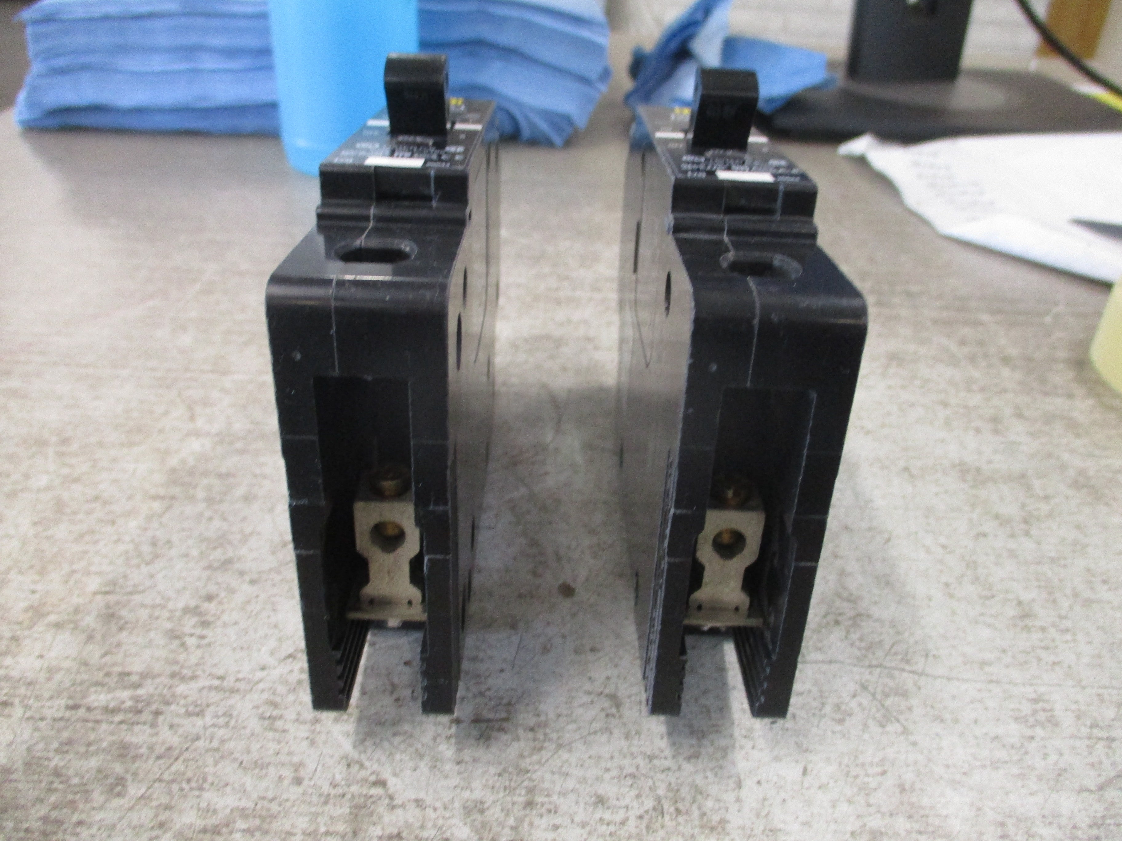 Square D Bolt-on Circuit Breaker EDB14020 S3 20A 277V 1P *Lot of 2* Used