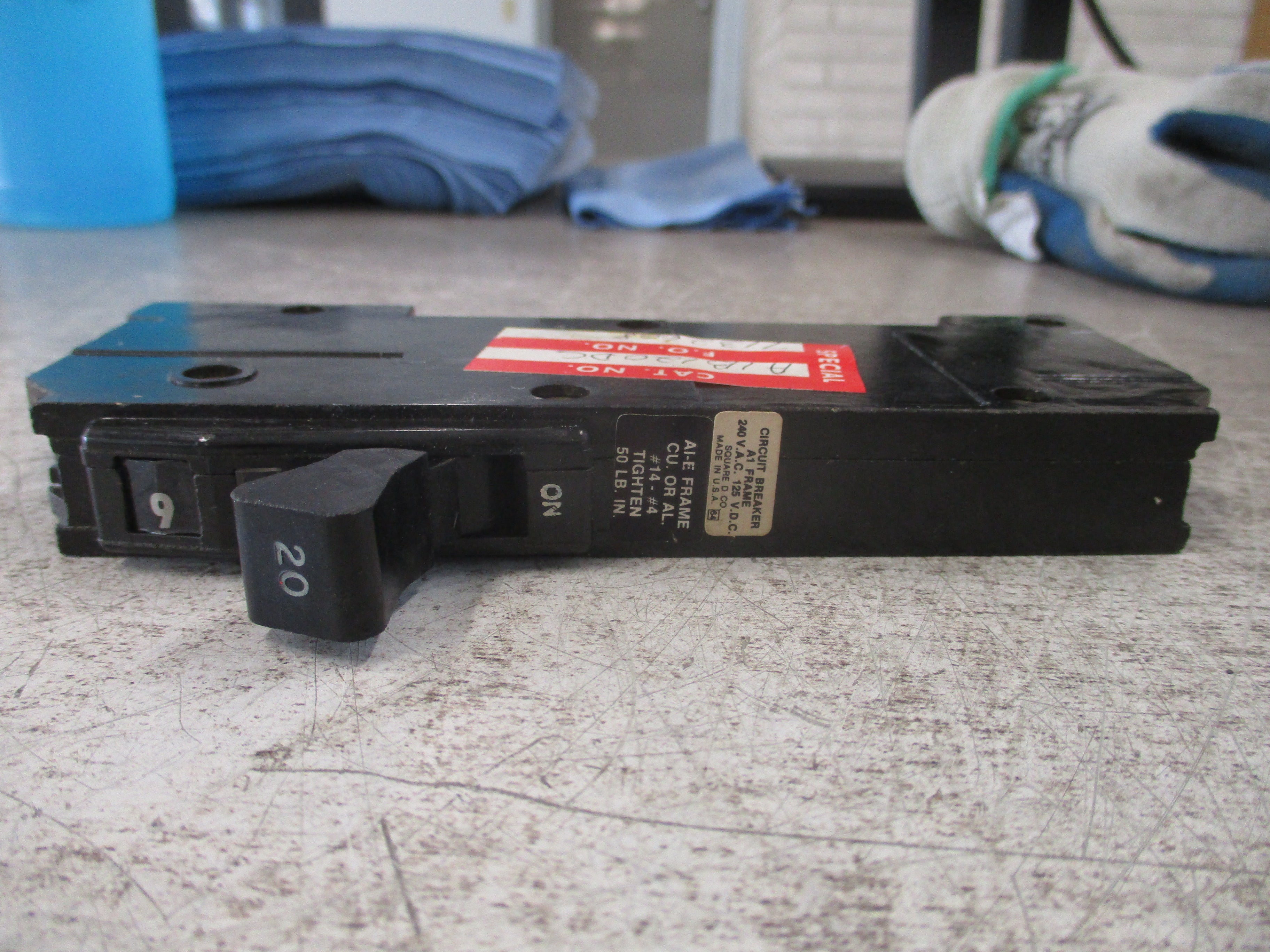 Square D Bolt-on Circuit Breaker A1B120 DC 20A 125 VDC 1P Used