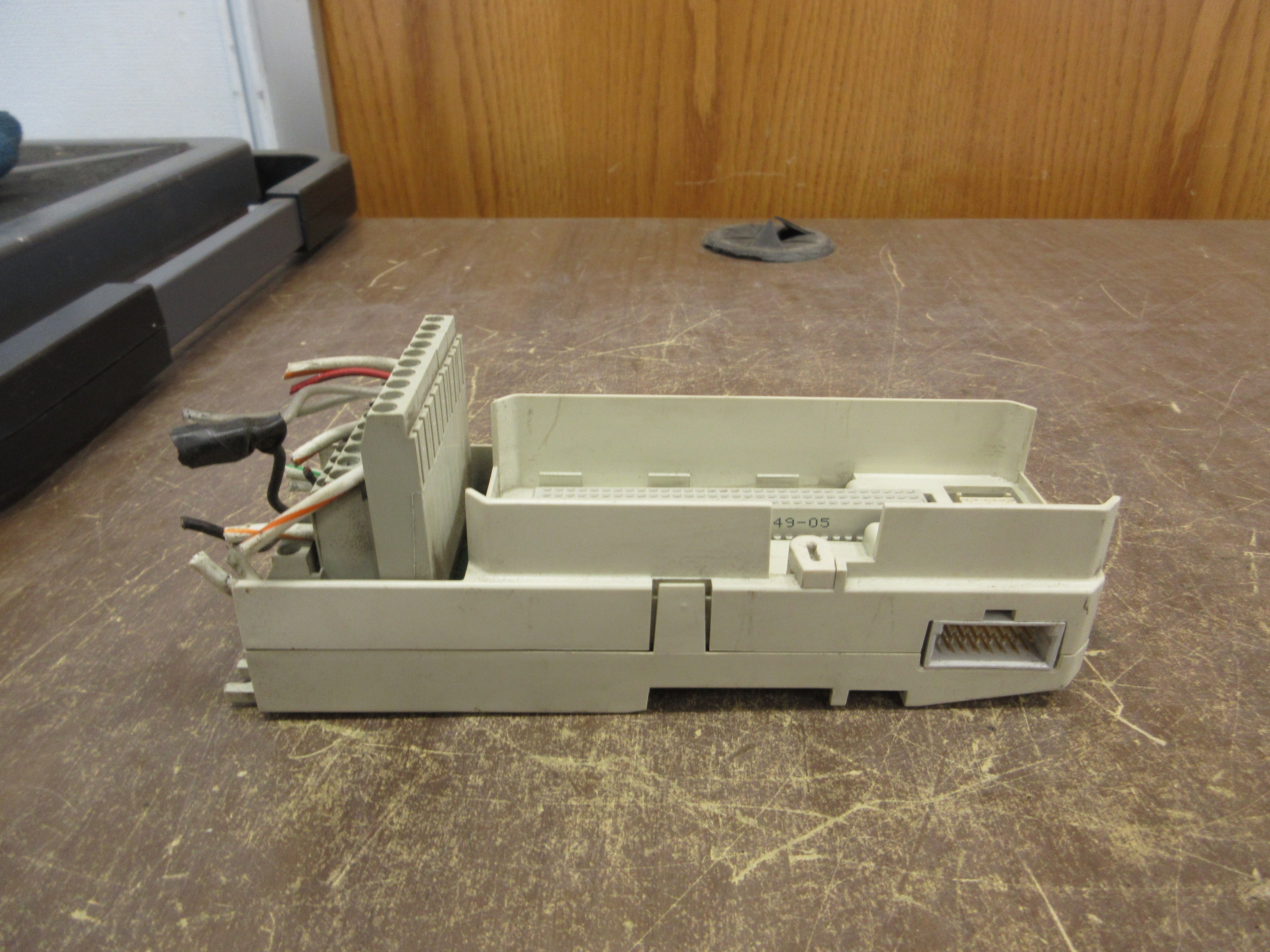 ABB TU810V1 Termination Unit Base 3BSE013230R1 PR: G Used