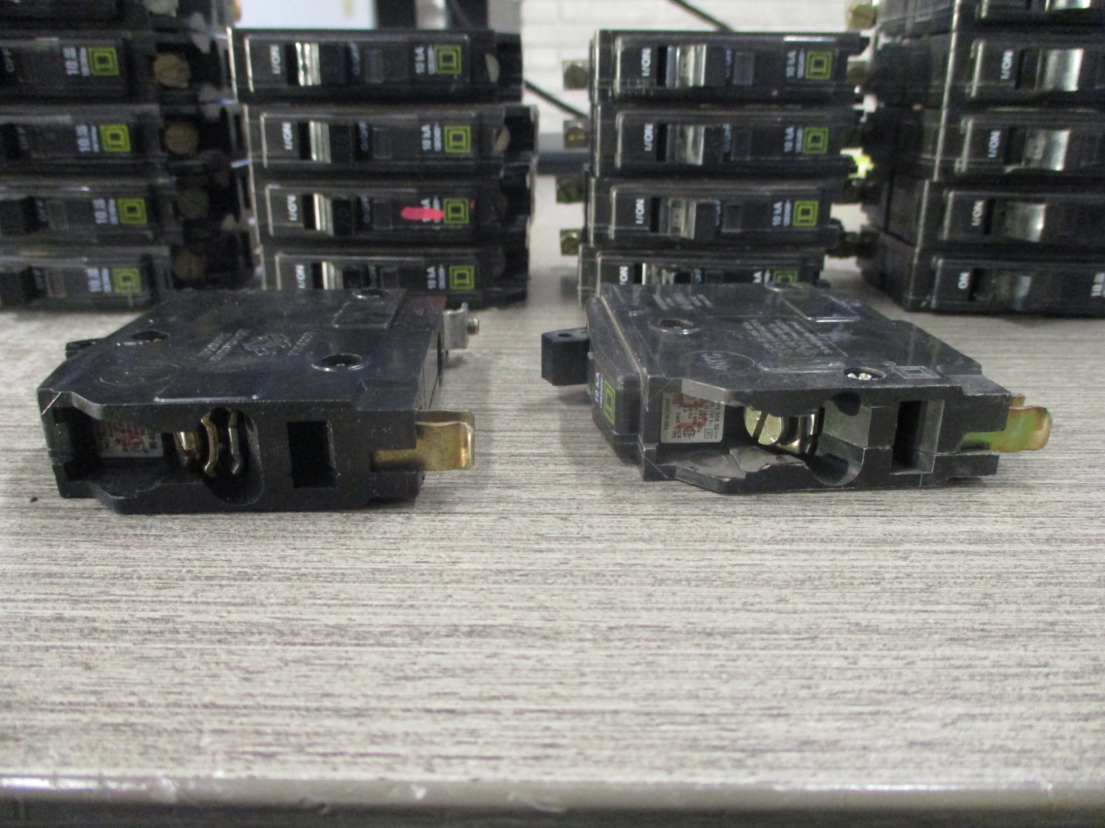 Square D Bolt-on Circuit Breaker QOB120 20A 120/240V 1P *Lot of 20* Used