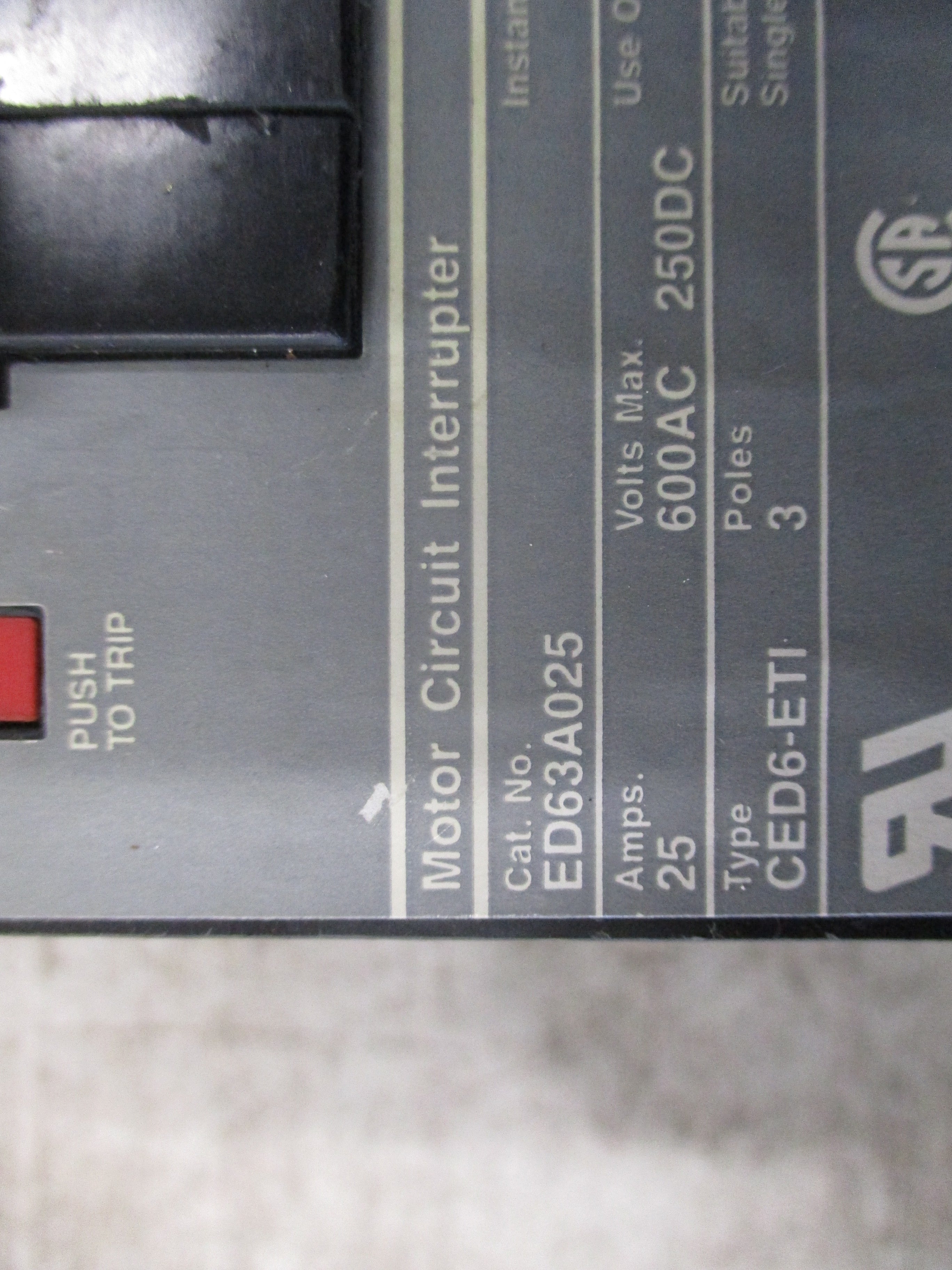 Siemens Circuit Breaker ED63A025 25A 600V 3P W/Lugs Used