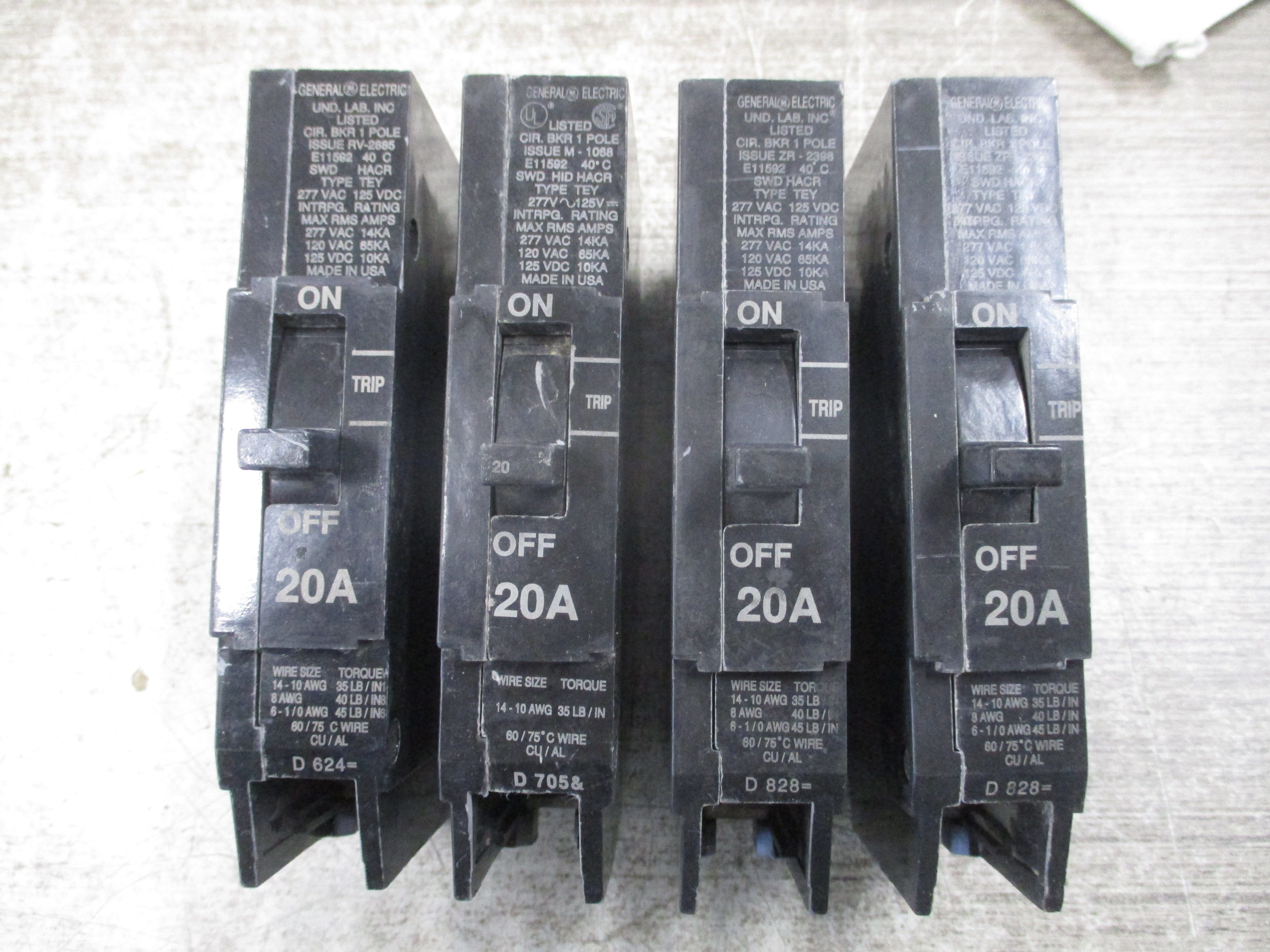 GE Type TEY Circuit Breaker TEY120 20A 277V 1P *Lot of 4* Used