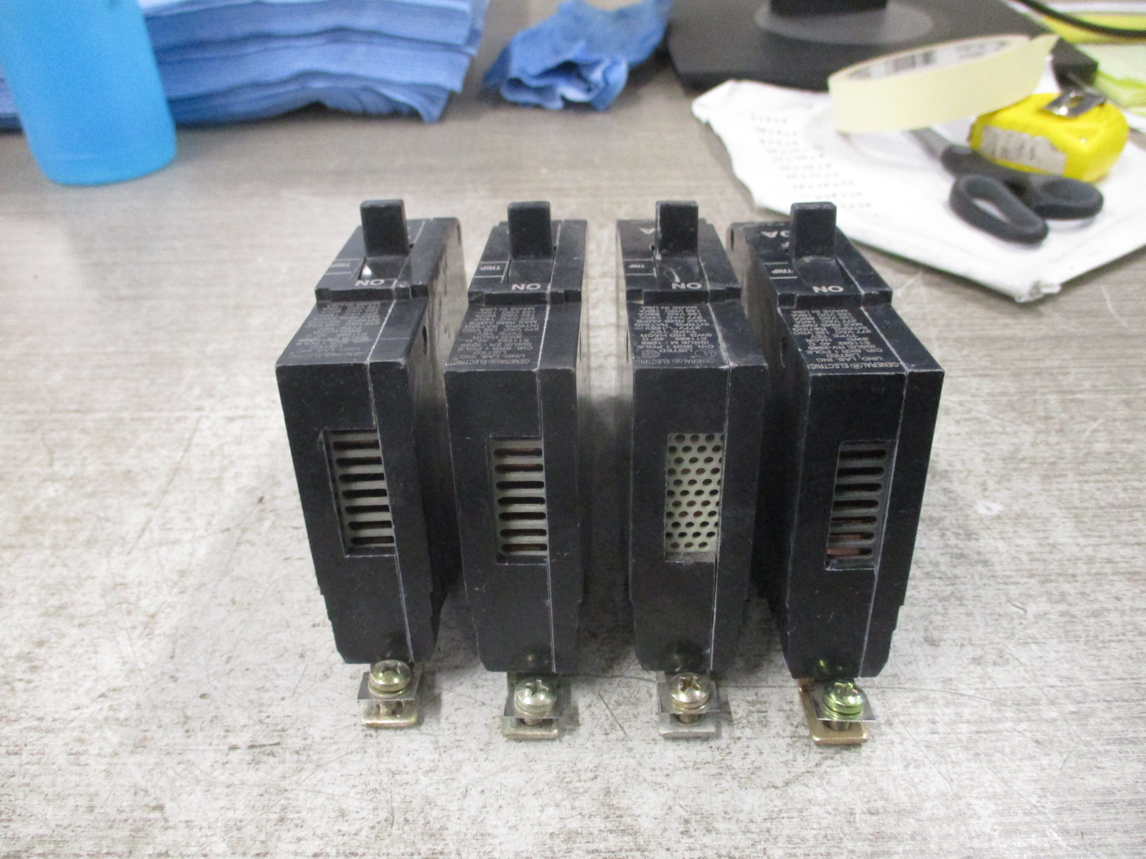 GE Type TEY Circuit Breaker TEY120 20A 277V 1P *Lot of 4* Used