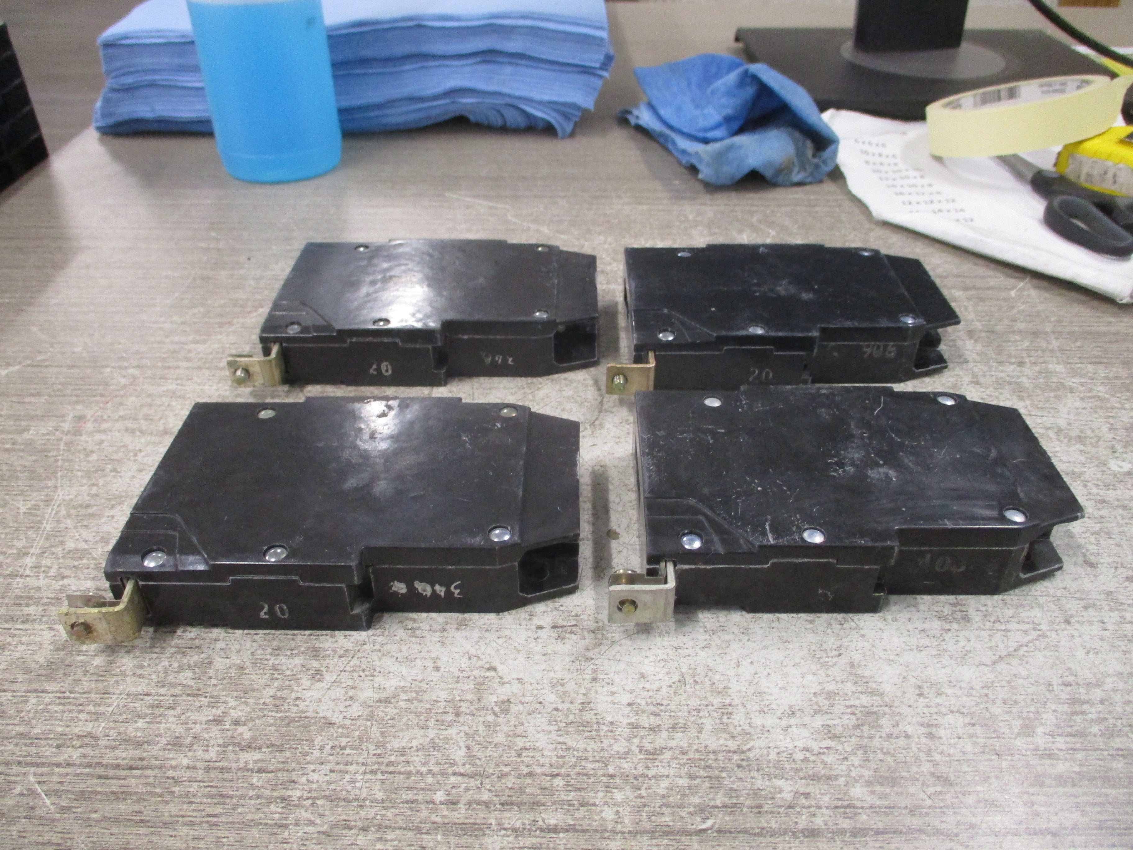 GE Type TEY Circuit Breaker TEY120 20A 277V 1P *Lot of 4* Used