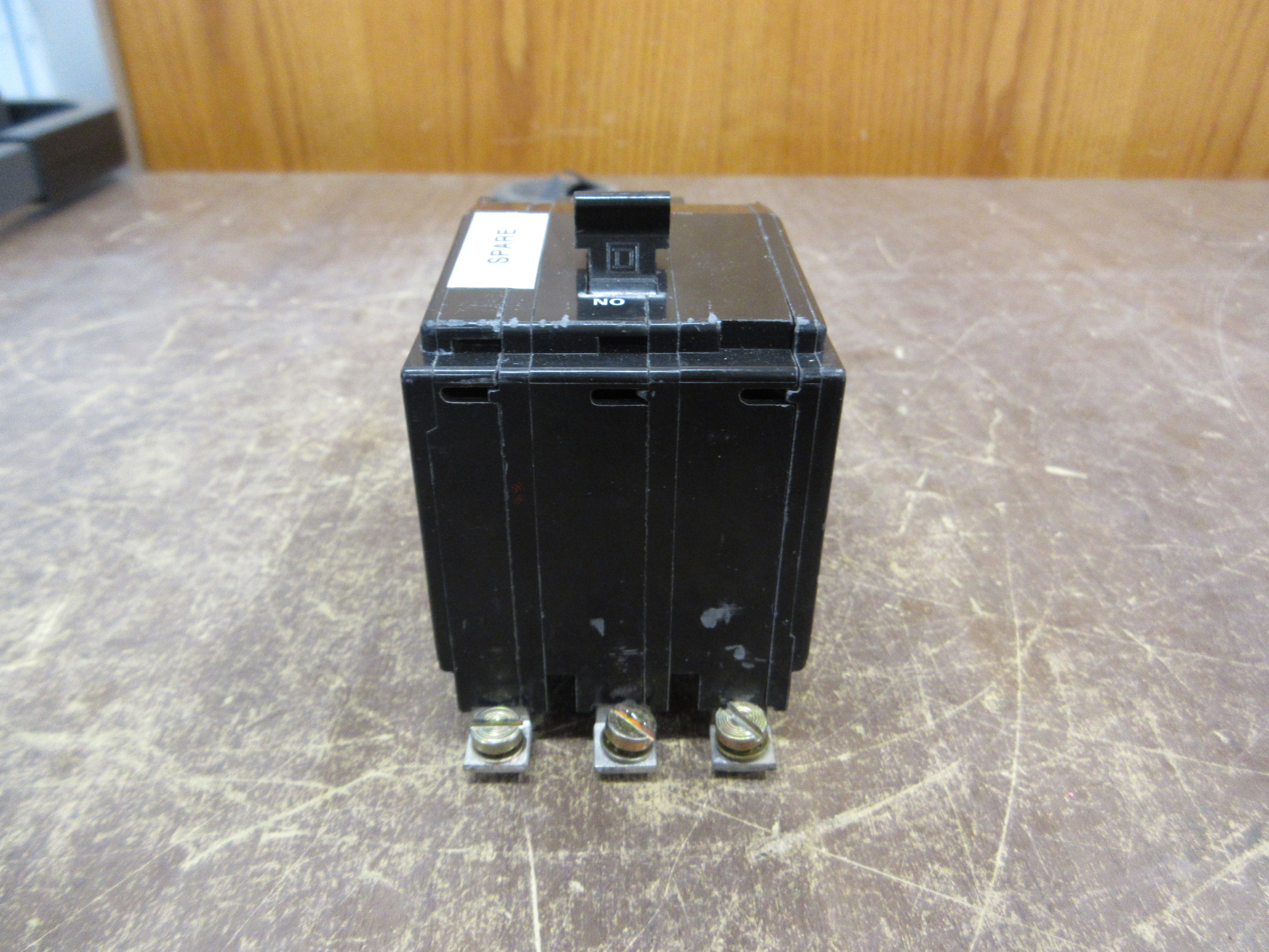 Square D Bolt-On Circuit Breaker QOB3100 100A 240V 3P Used